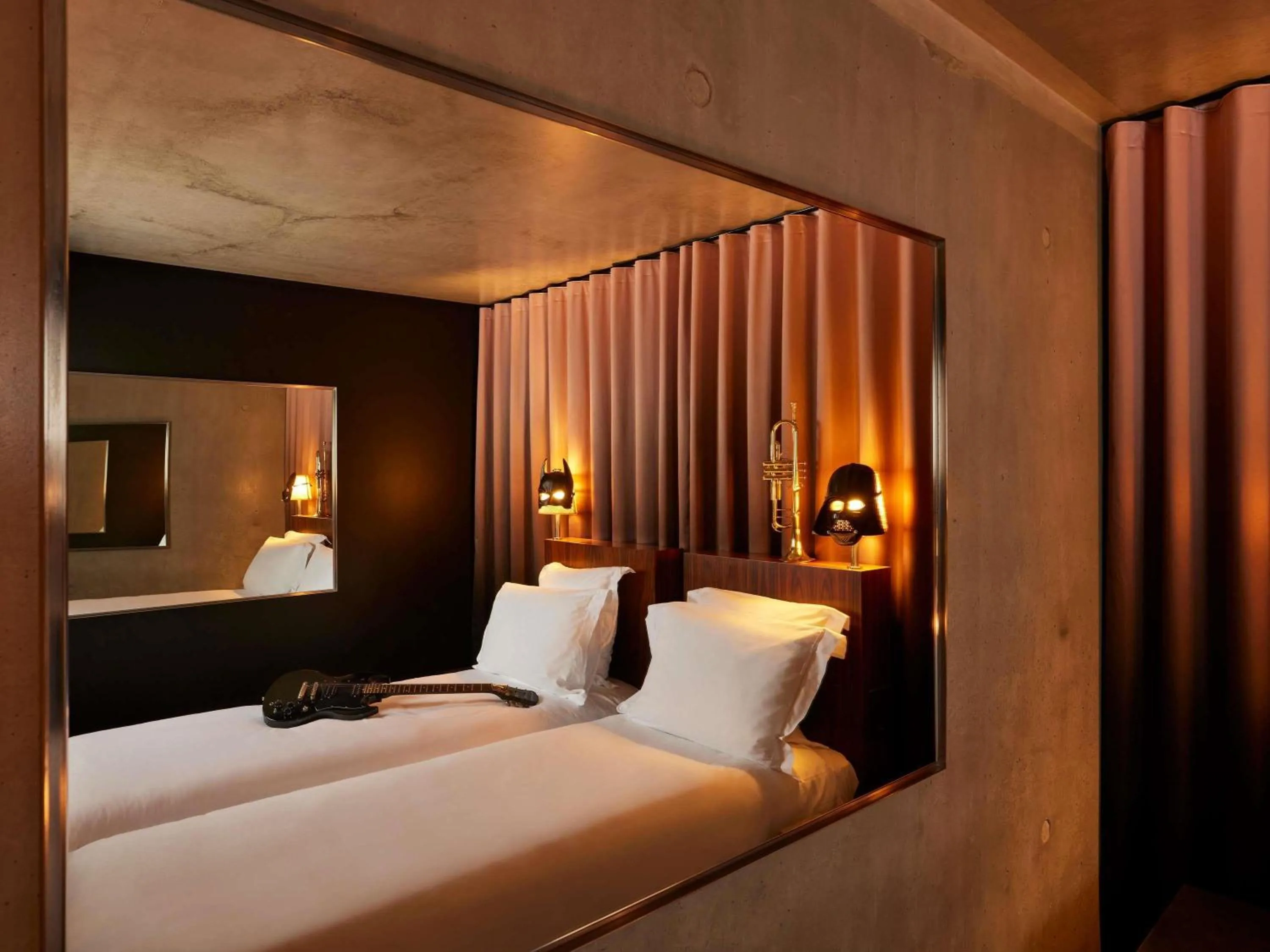 Bedroom, Bed in Mama Shelter Paris East