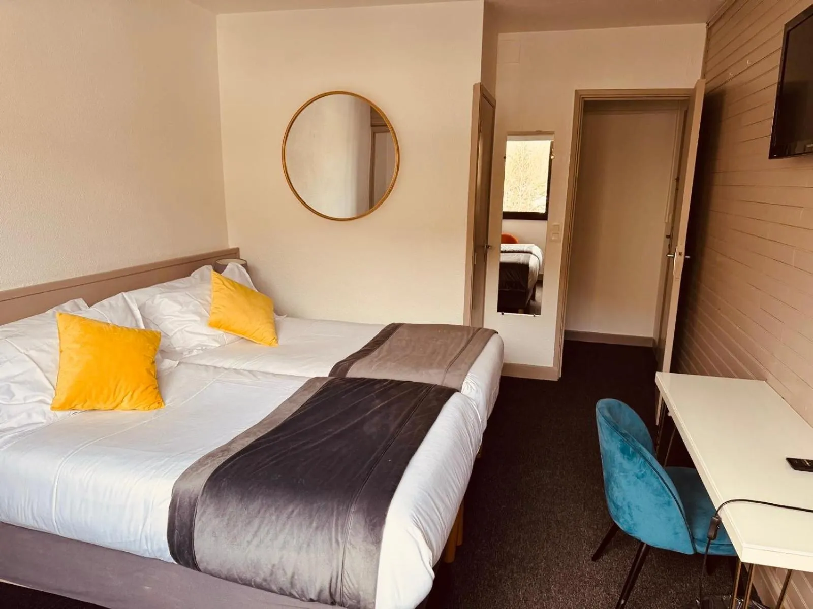 Bedroom, Bed in The Originals Boutique Hotel Le Panorama Mont Dore