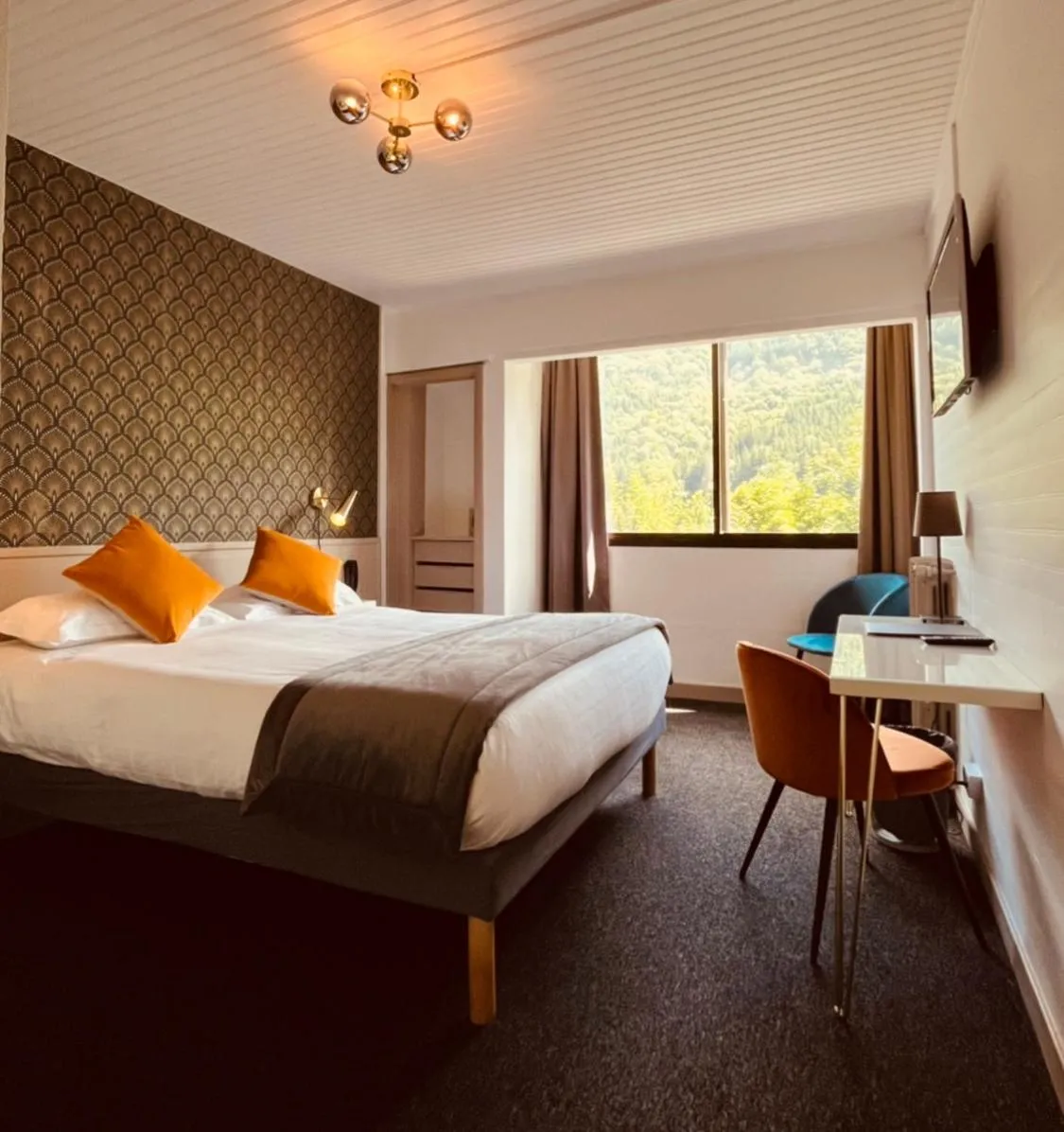 Bedroom, Bed in The Originals Boutique Hotel Le Panorama Mont Dore