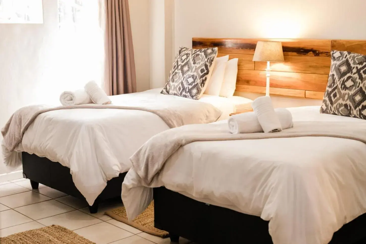 Twin Room - single occupancy in St George's Guest House Twin Room - single occupancy in St George's Guest House