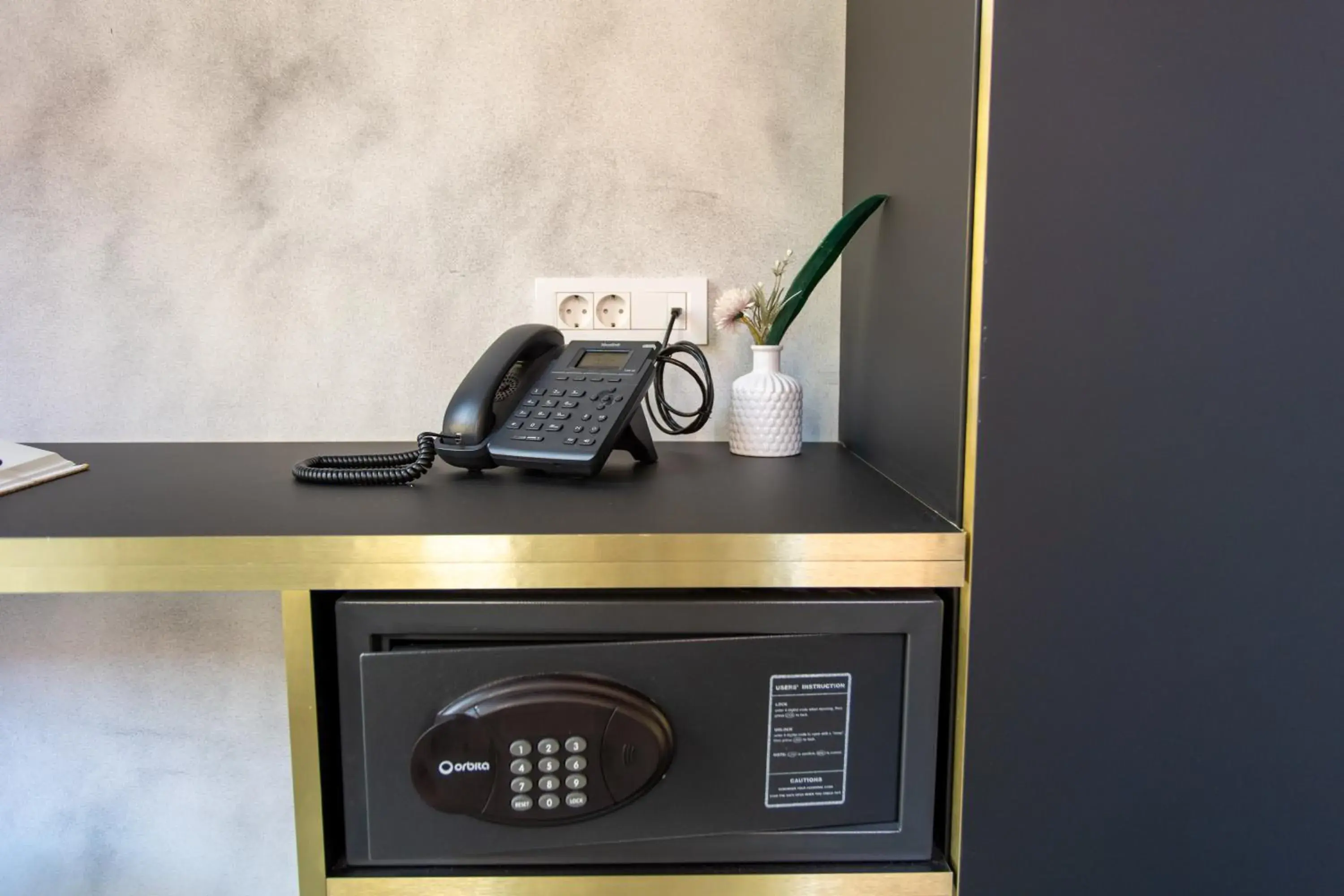 Single Room with Balcony in Timeout Heritage Hotel Zagreb Single Room with Balcony in Timeout Heritage Hotel Zagreb