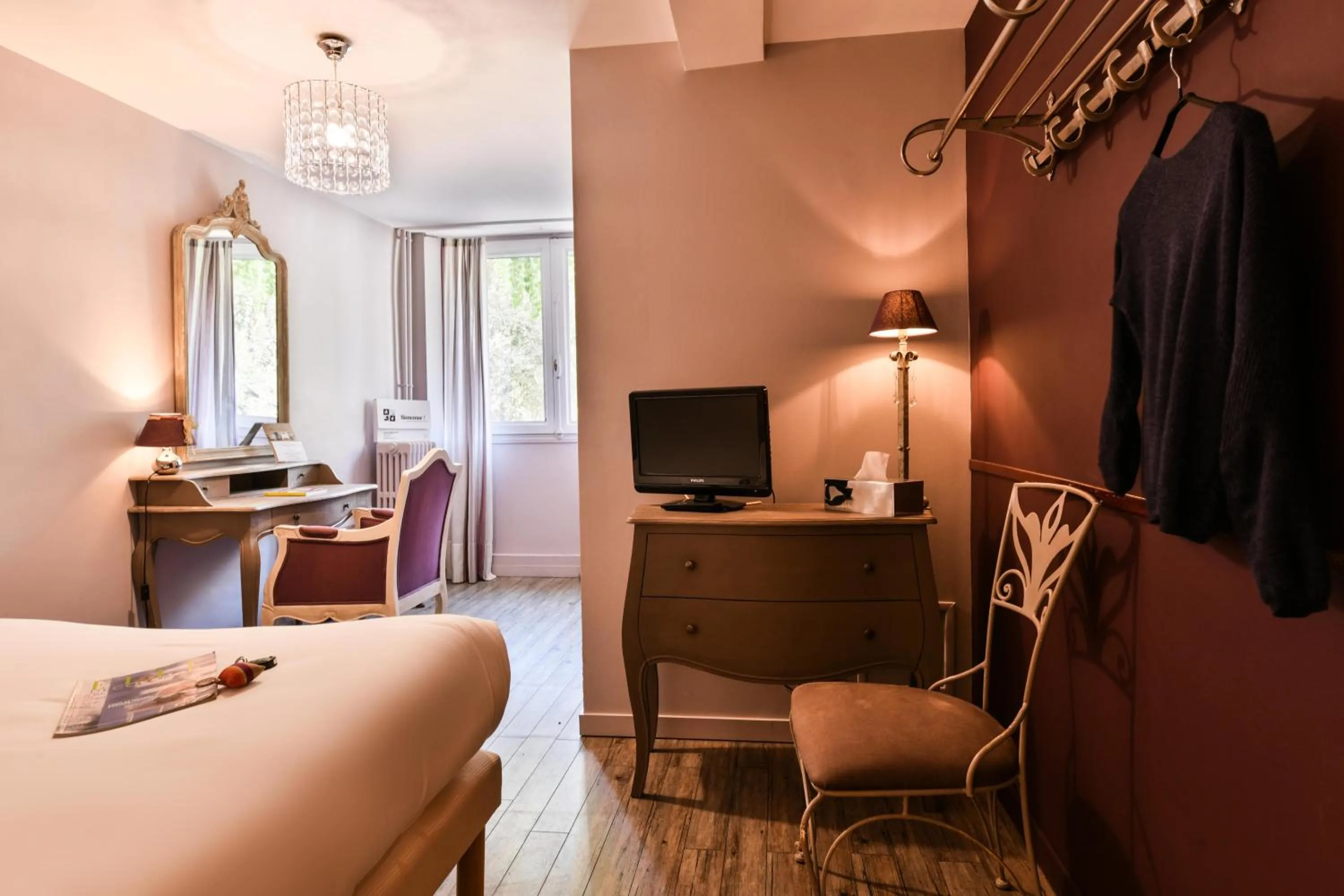 Bed in Hotel du Commerce