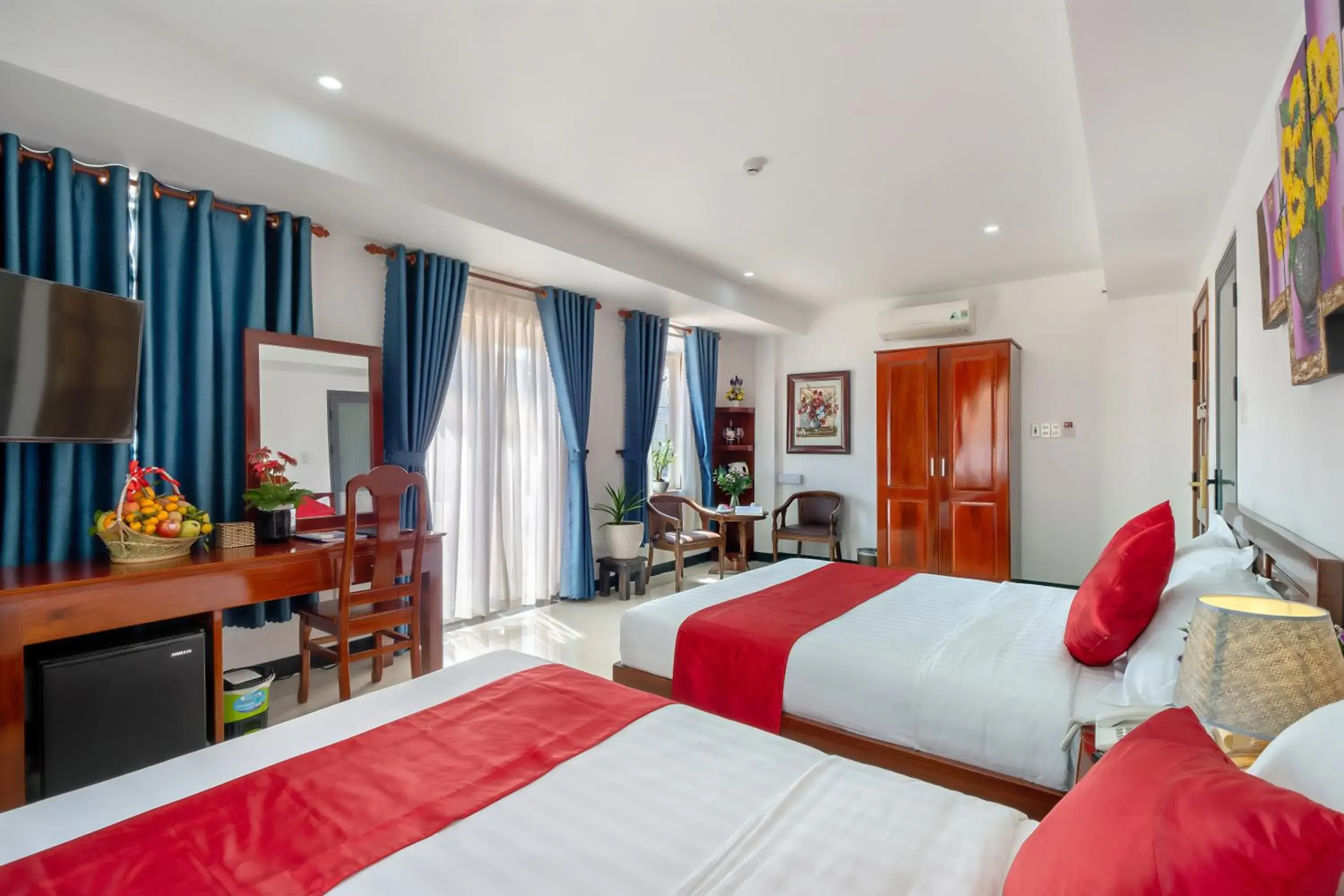 Family Room with Balcony in Gioan Boutique Villa Family Room with Balcony in Gioan Boutique Villa