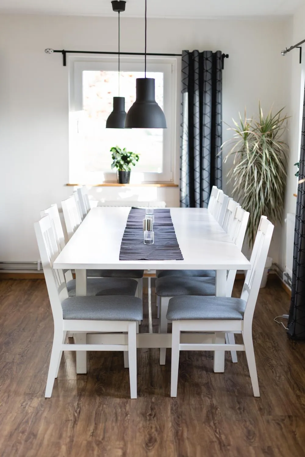 Restaurant/places to eat in Brink Hotell