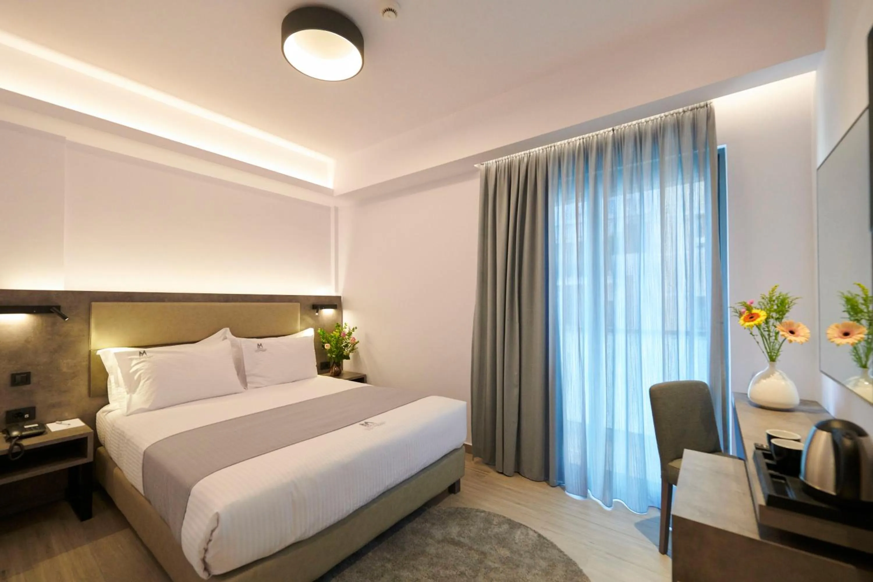 TV and multimedia, Bed in Meni Hotel & Apartments UNDER NEW MANAGEMENT