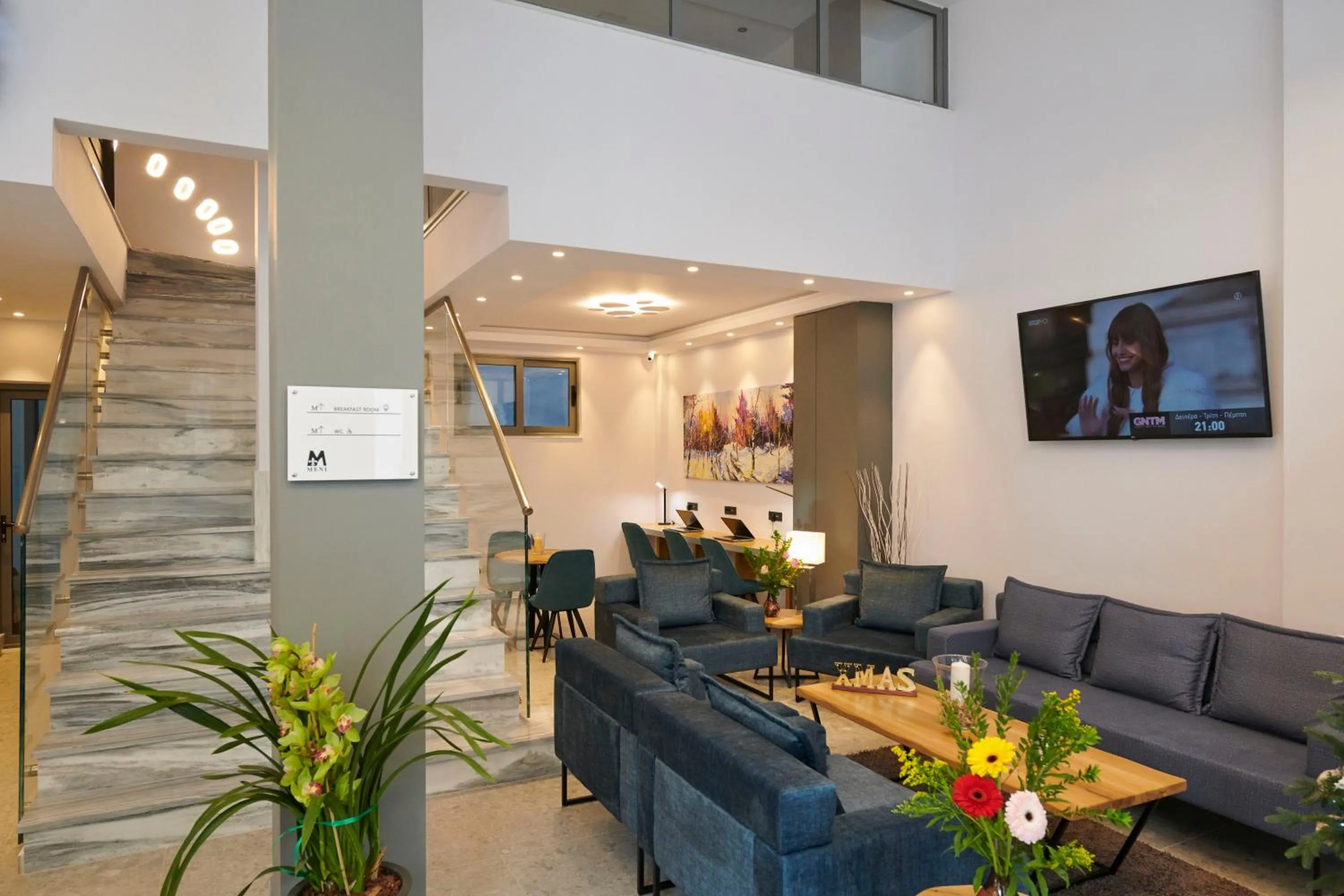 Lobby or reception in Meni Hotel & Apartments UNDER NEW MANAGEMENT