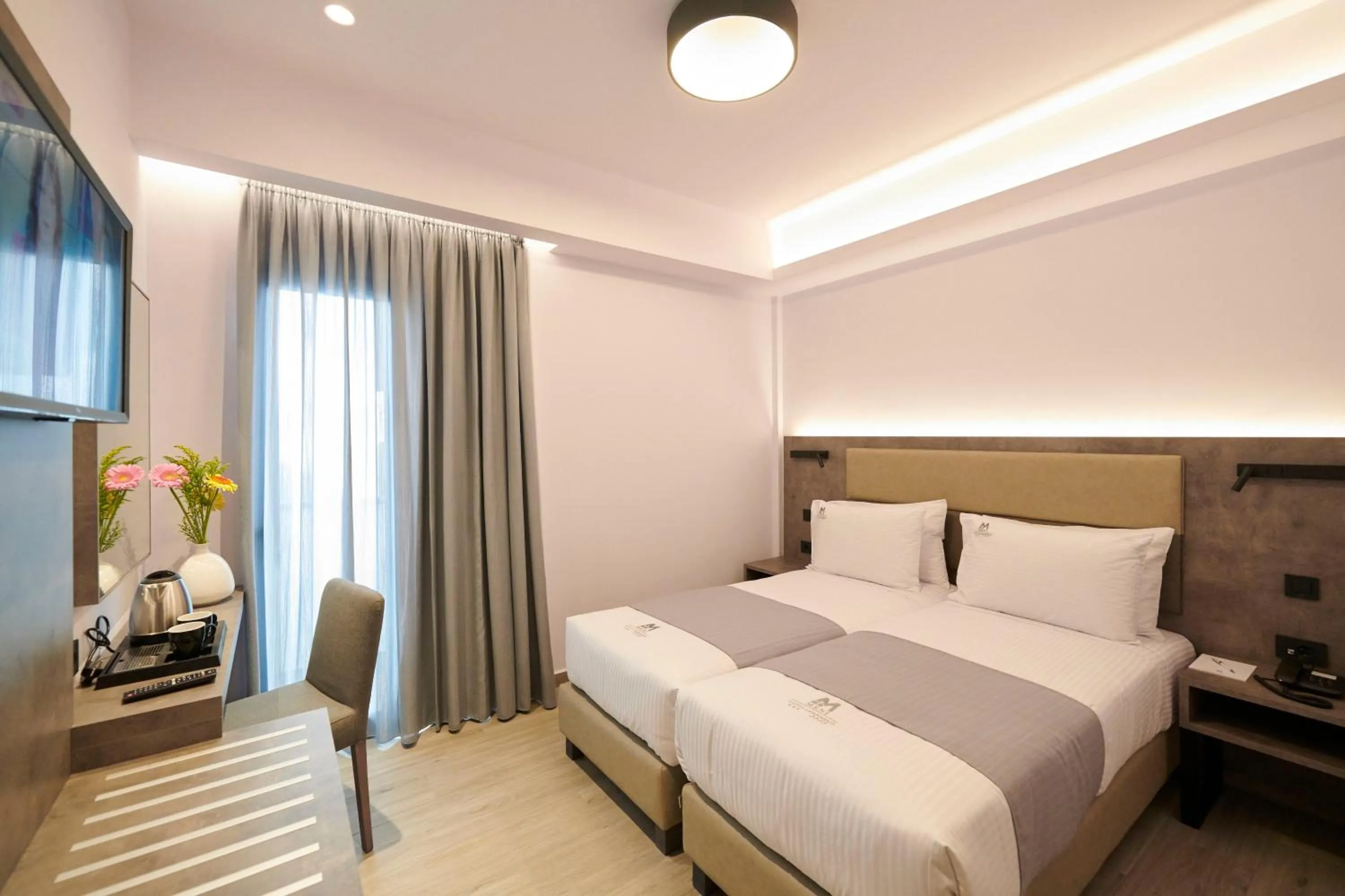 TV and multimedia, Bed in Meni Hotel & Apartments UNDER NEW MANAGEMENT