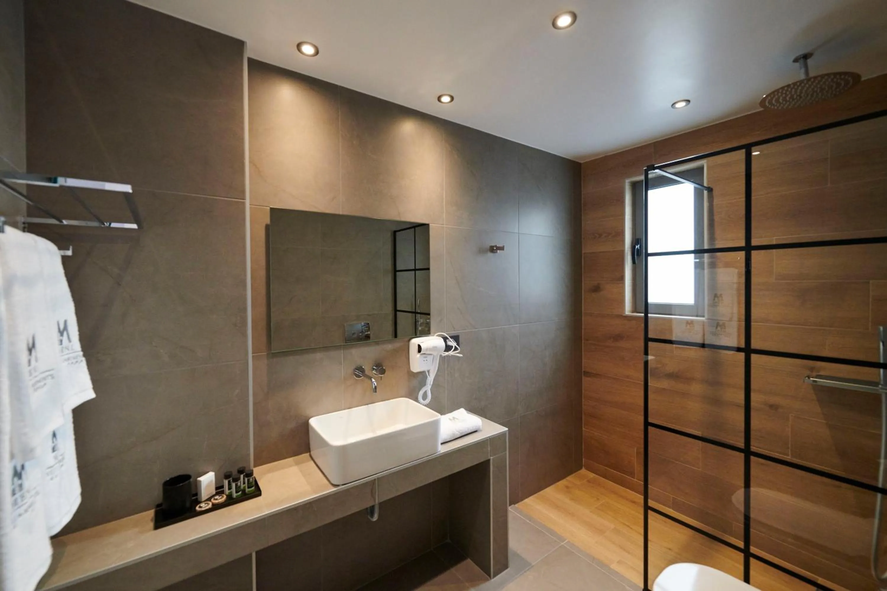 Bathroom in Meni Hotel & Apartments UNDER NEW MANAGEMENT