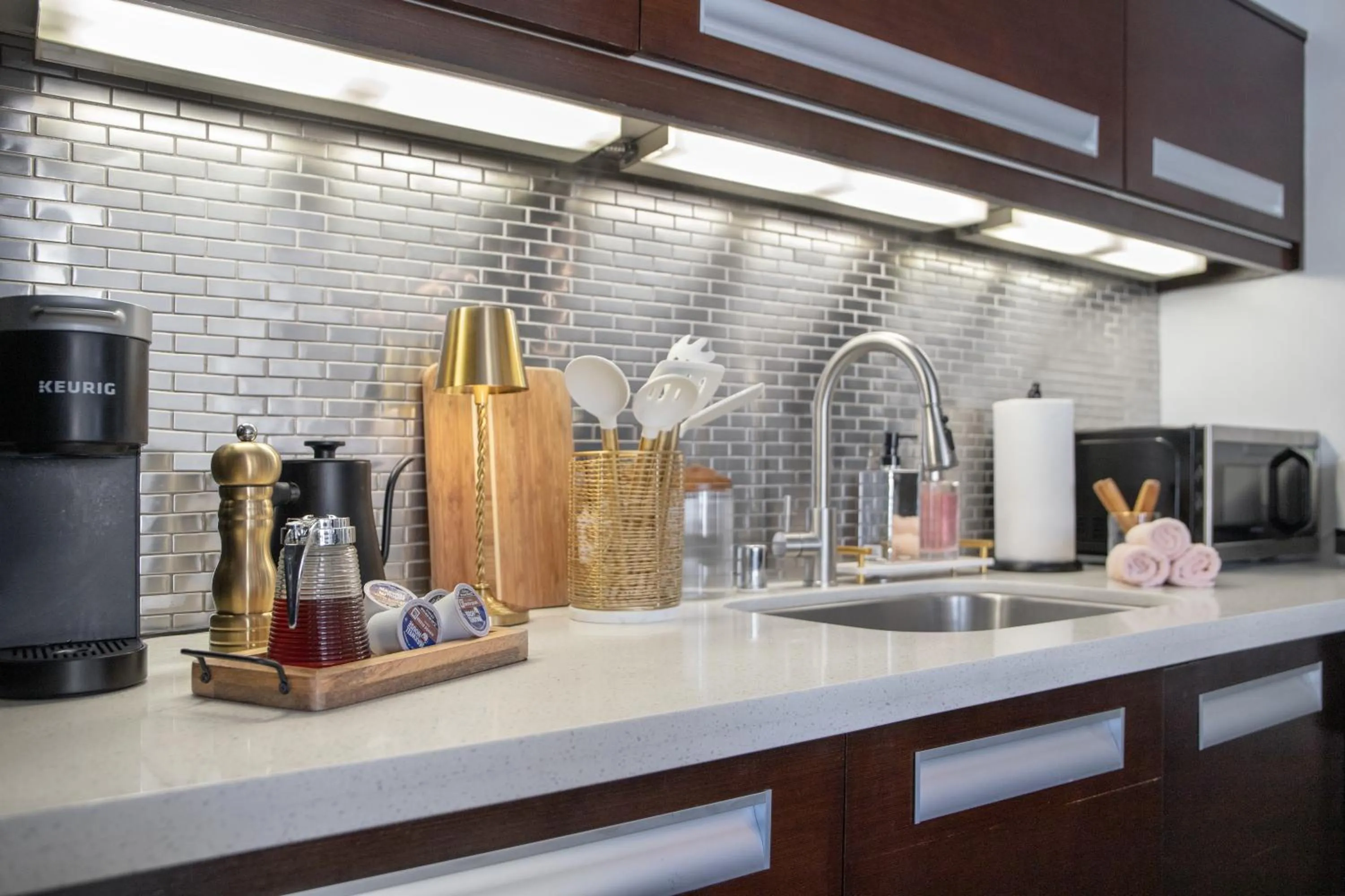 Coffee/tea facilities in Fashion Loft 2 bedroom Downtown