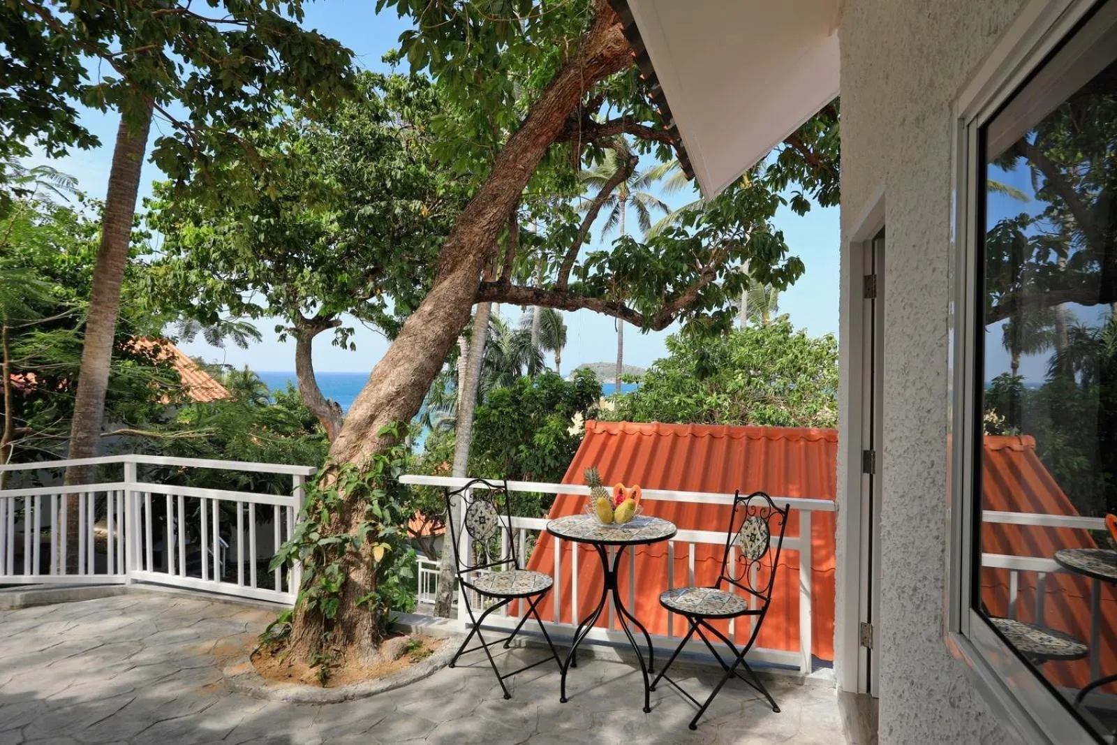 Patio in Kata White Villas