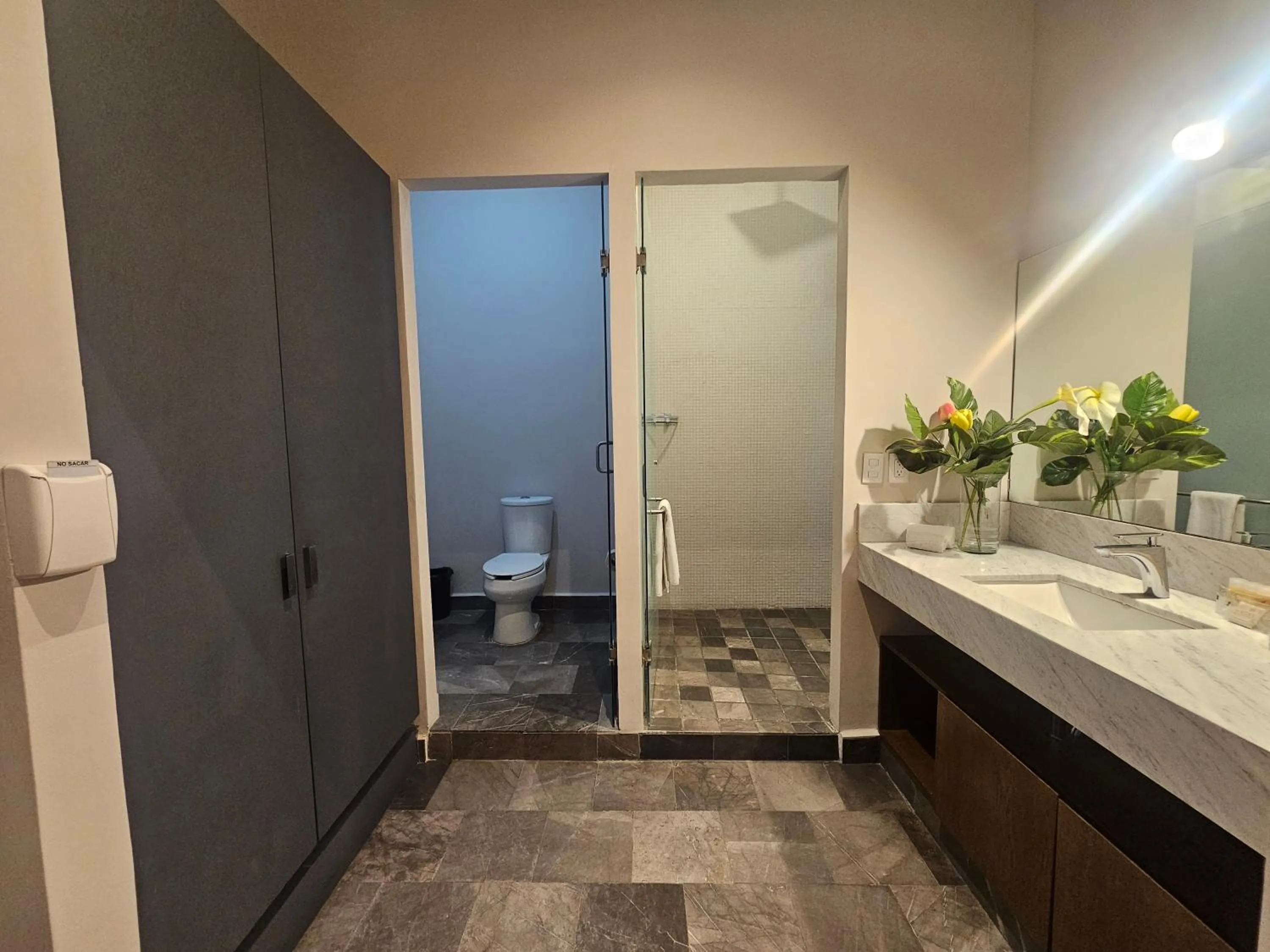 Shower in Close To You By Residence L´Heritage BlueBay