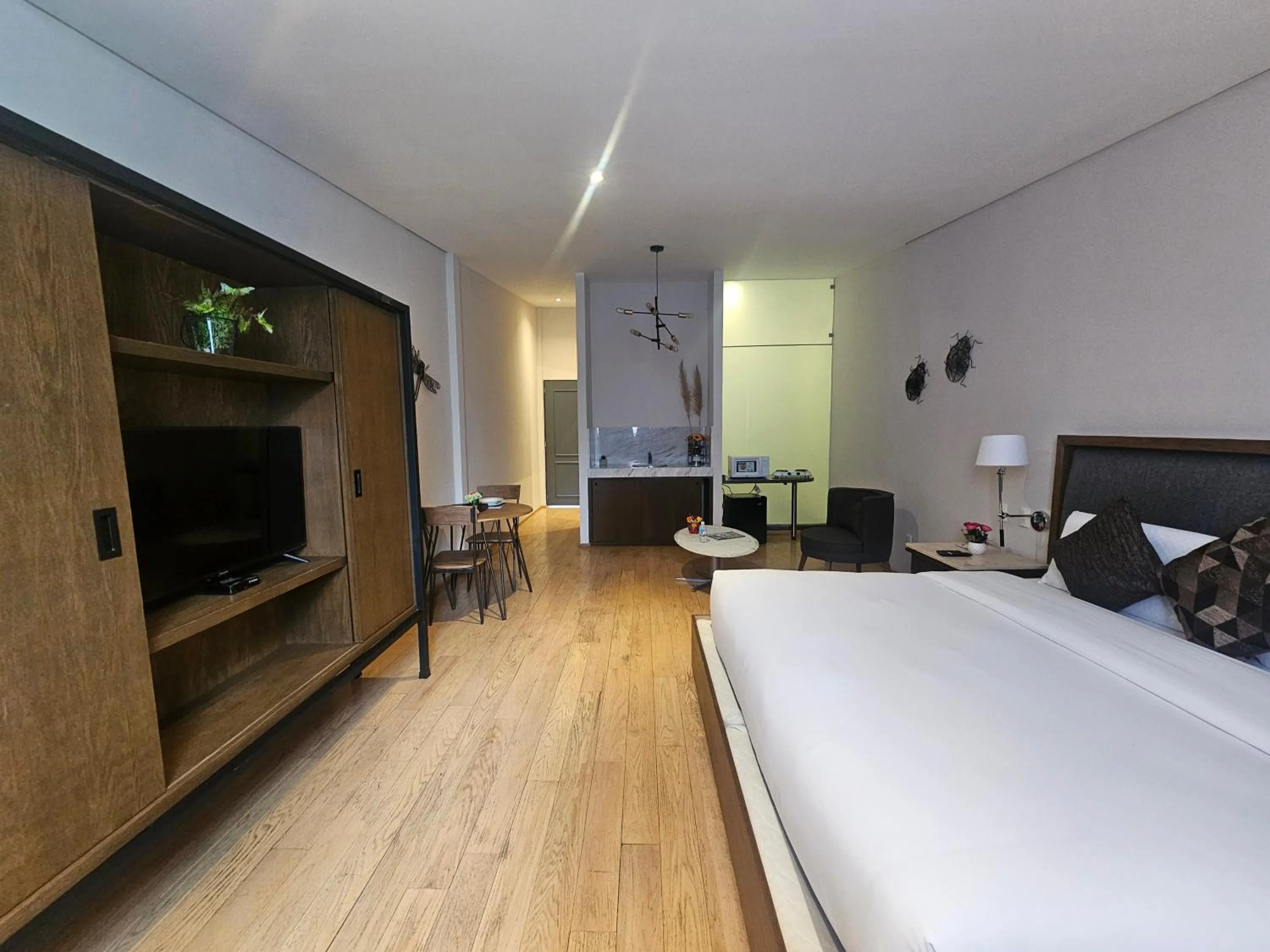 Photo of the whole room, Bed in Close To You By Residence L´Heritage BlueBay