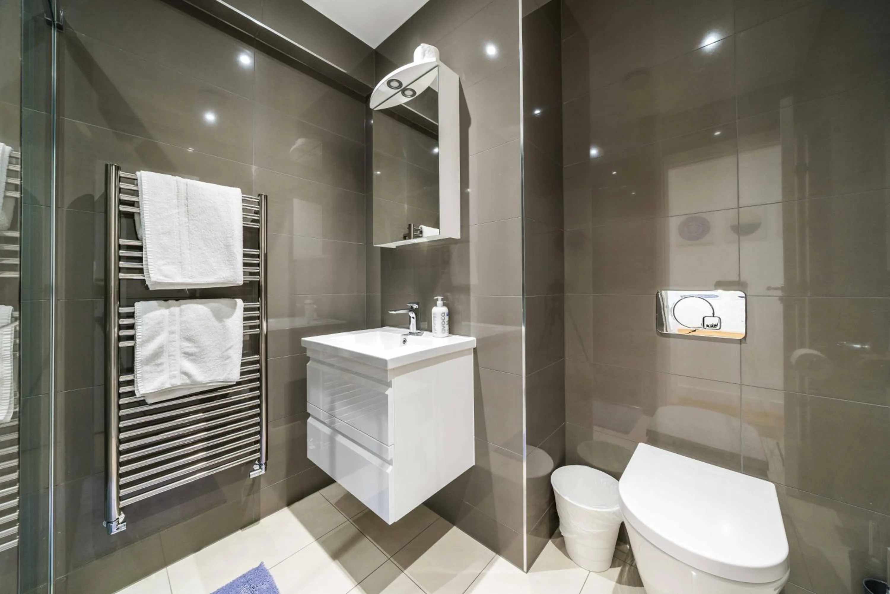 Bathroom in Simple Stay