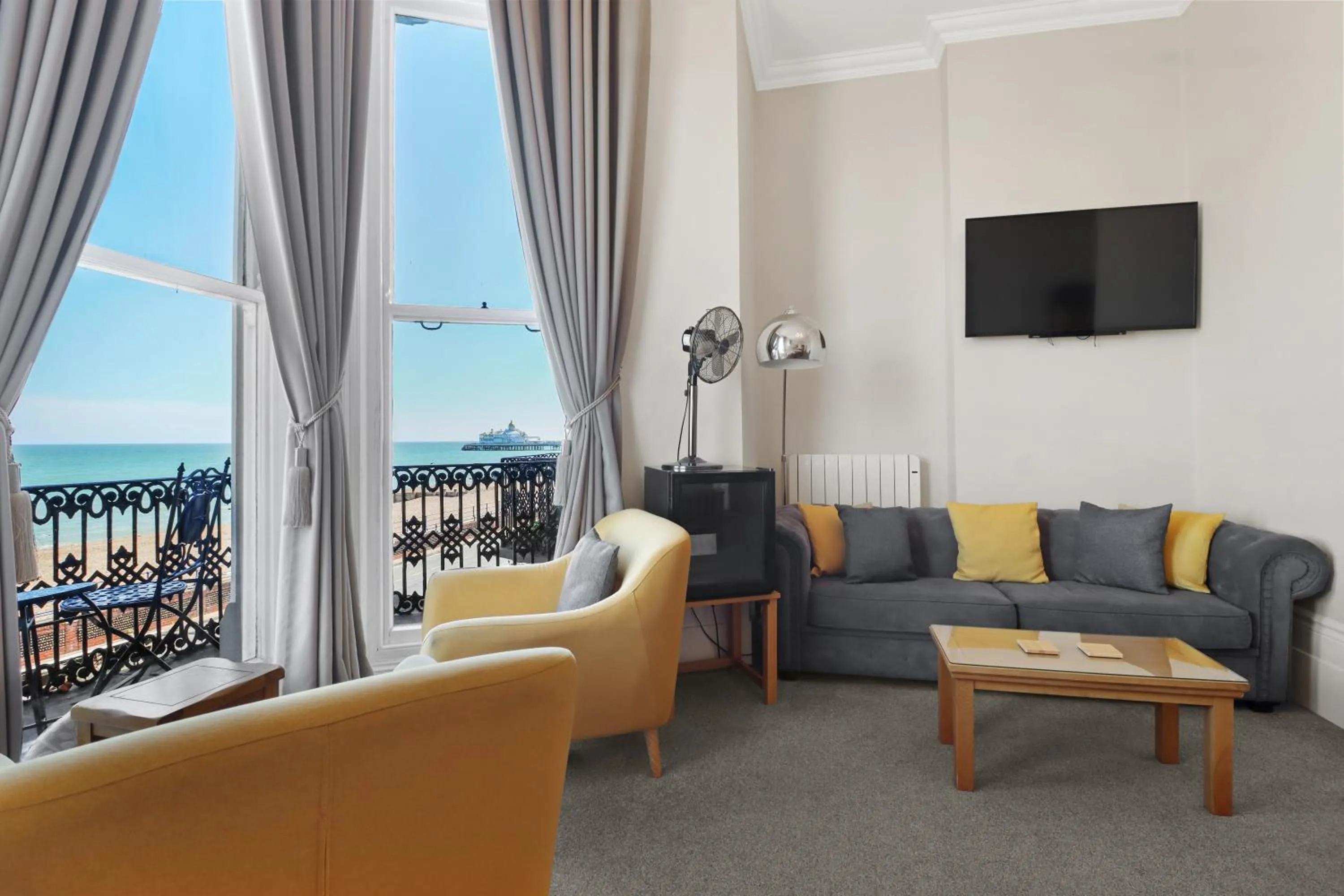 Seating area in Beach Front Guest House