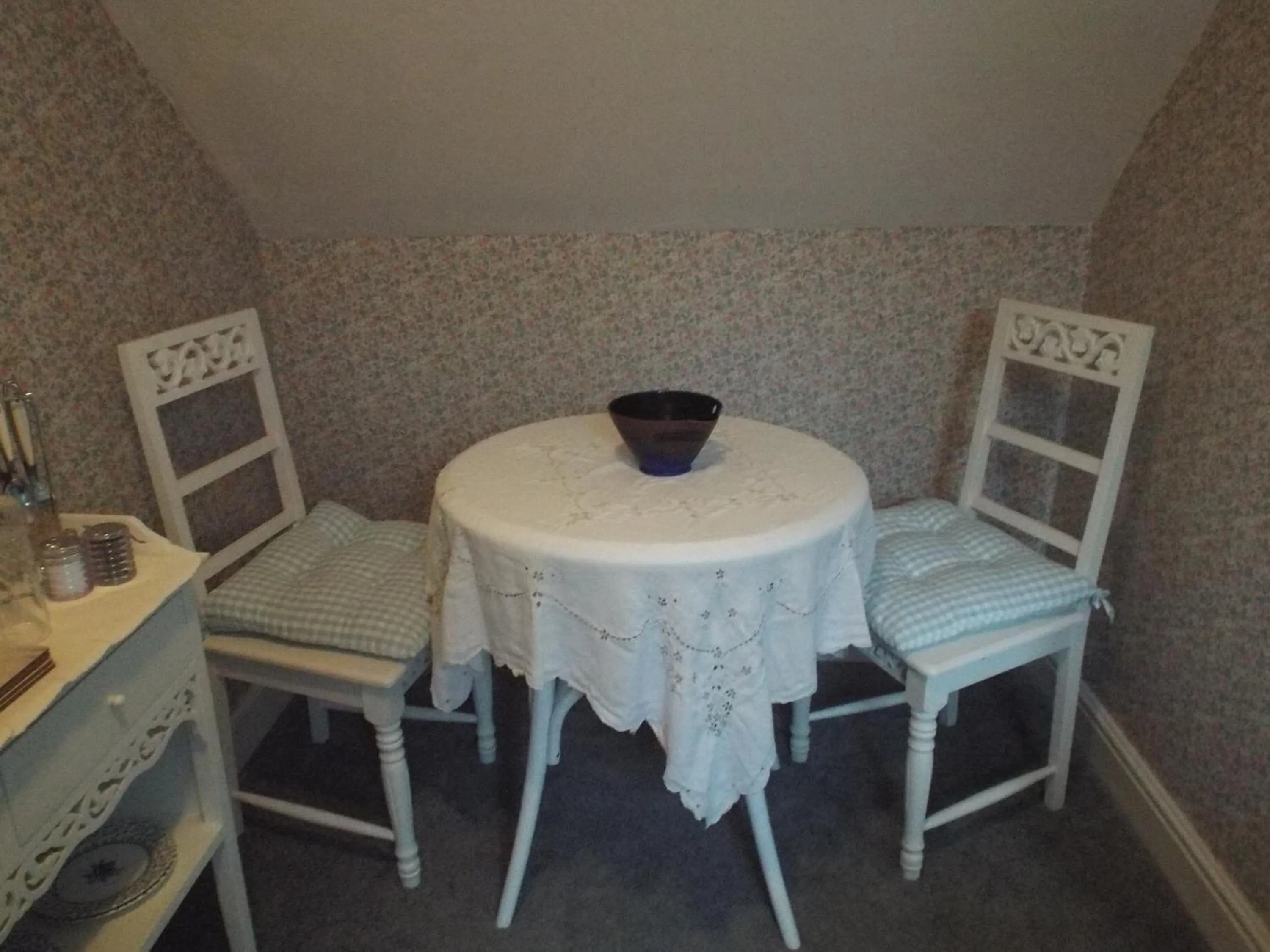 Seating area in Pendyffryn Manor Bed & Breakfast