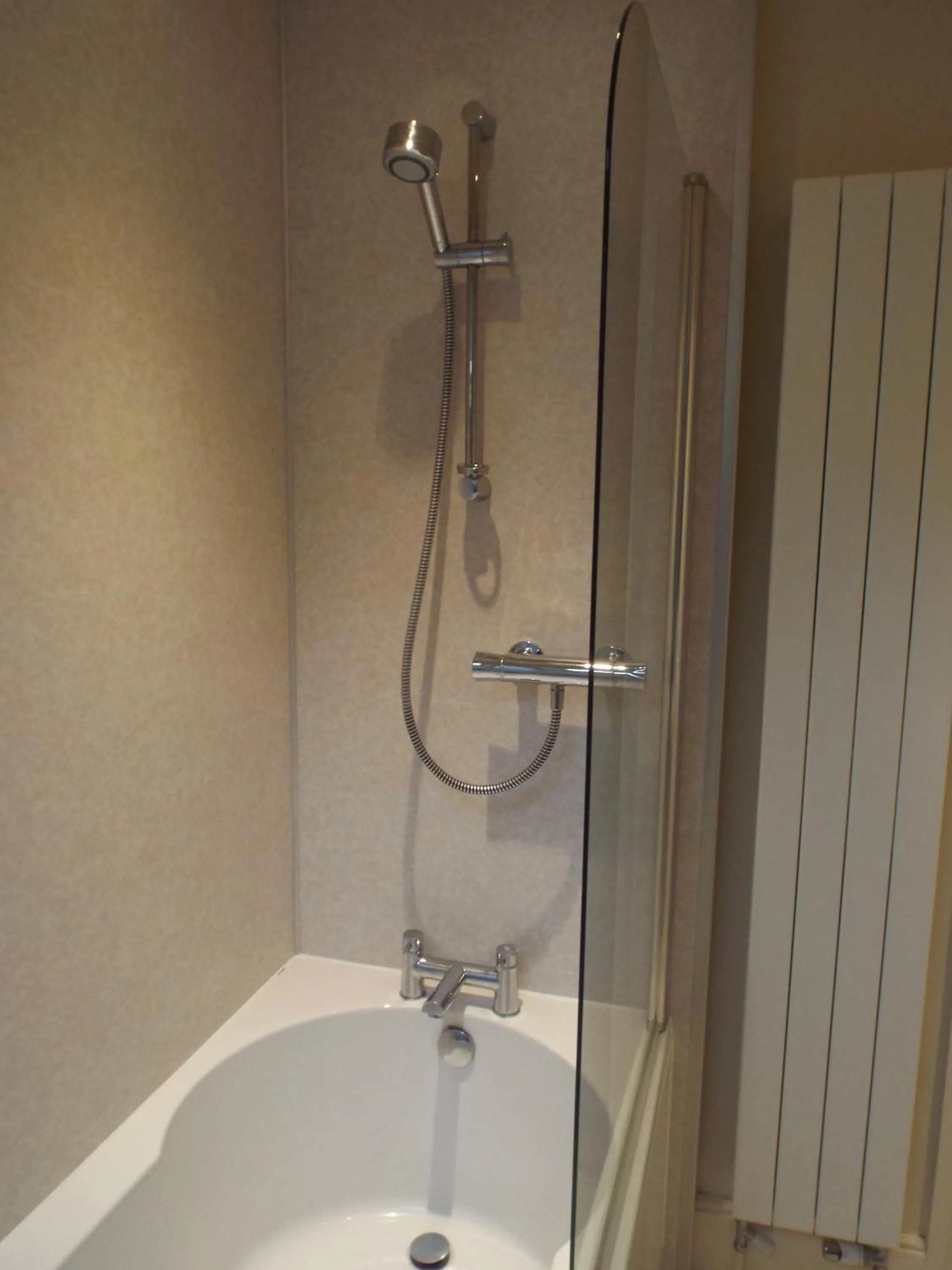 Bathroom in Pendyffryn Manor Bed & Breakfast