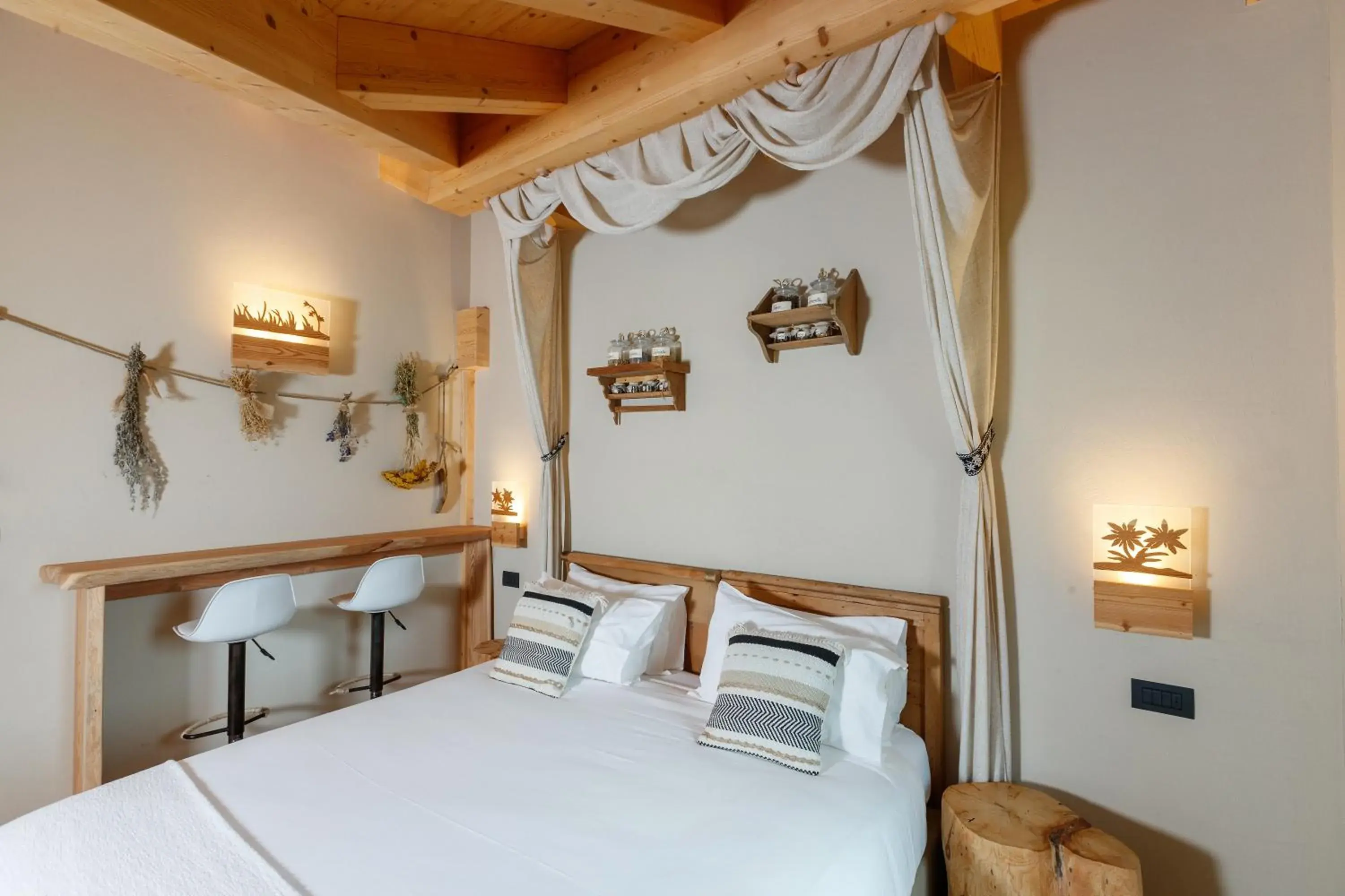 Deluxe Double or Twin Room with Mountain View in Agriturismo San Gallo Deluxe Double or Twin Room with Mountain View in Agriturismo San Gallo