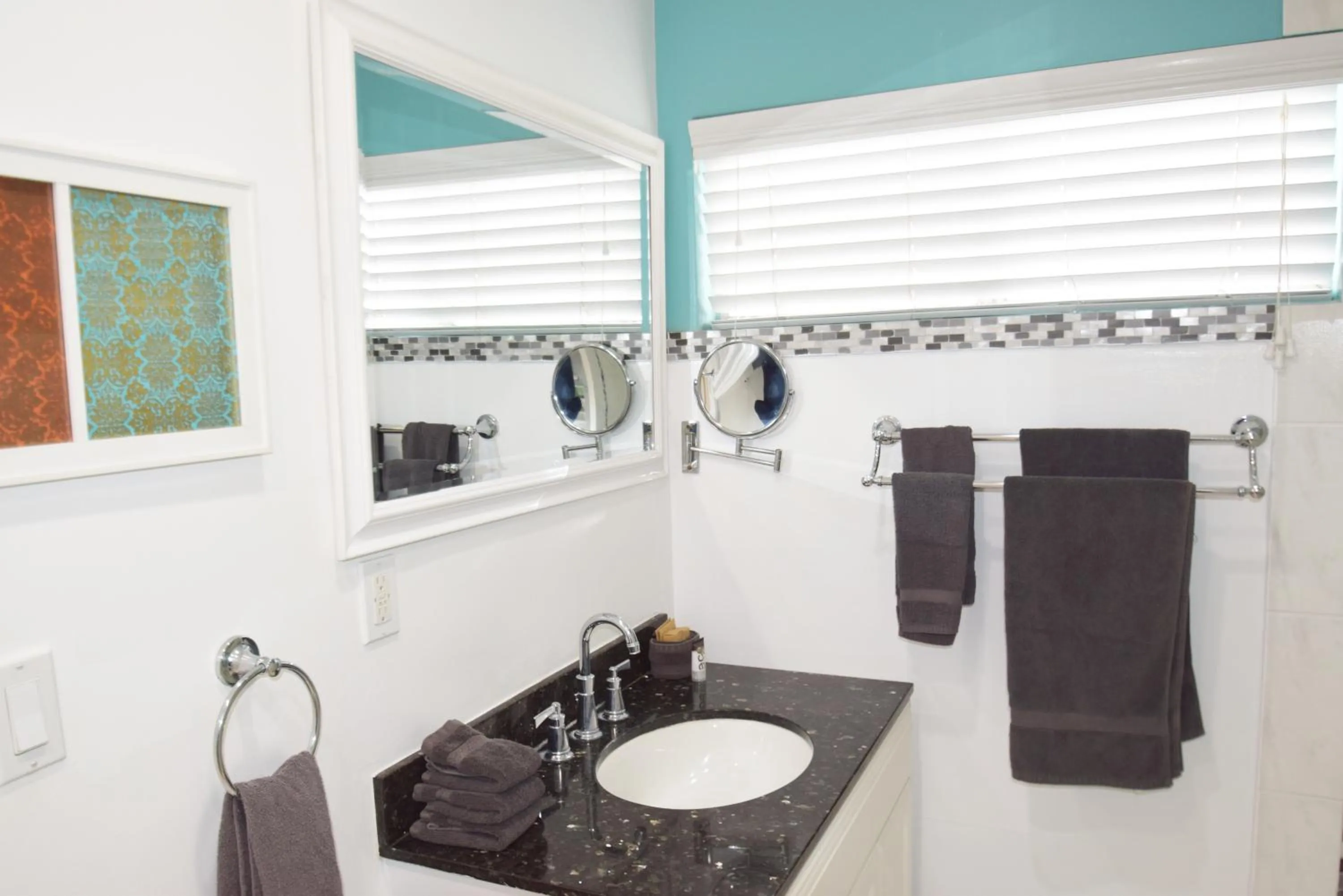 Bathroom in Venice Beach Apartments Monthly rents