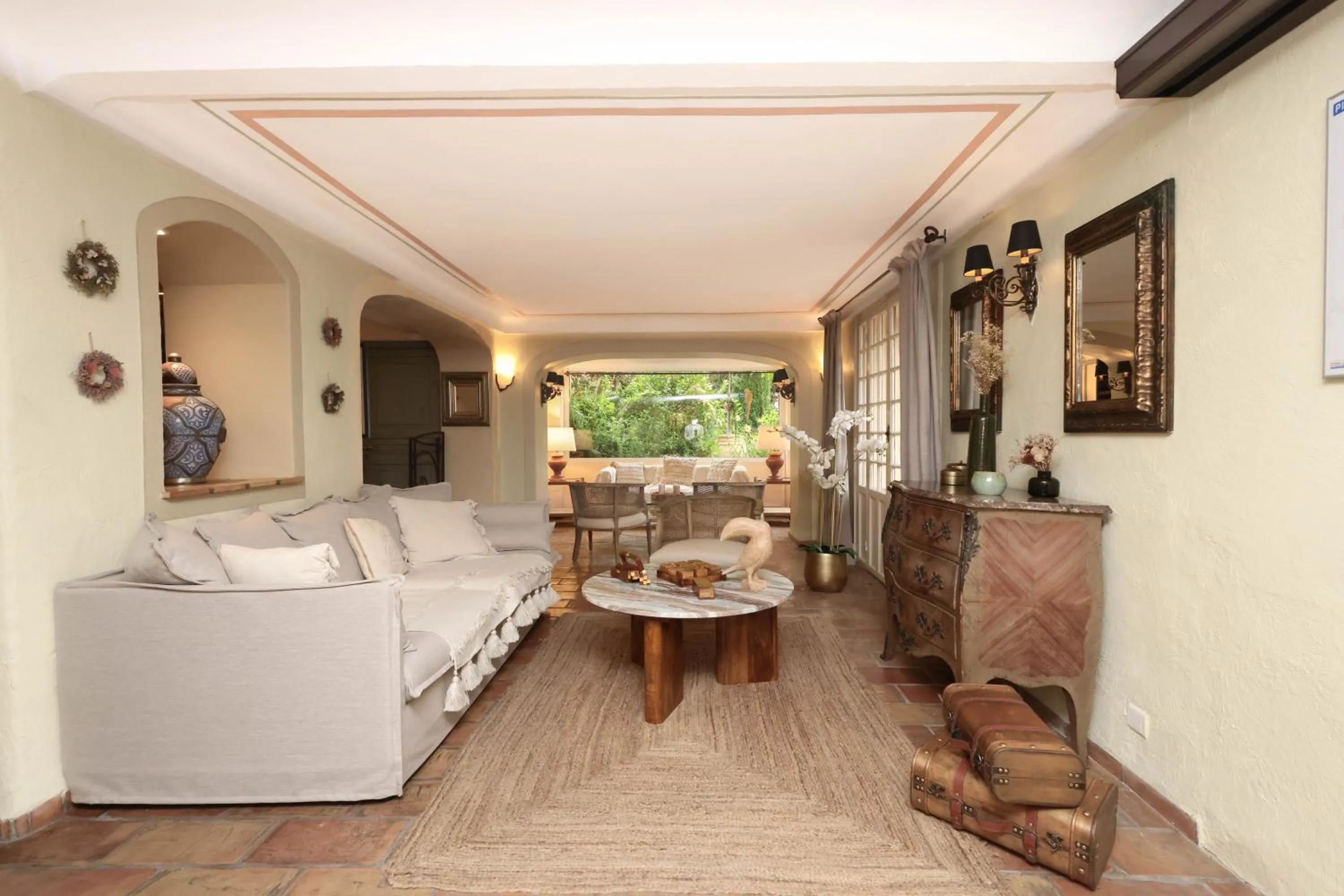 Living room in Hôtel La Villa Sainte Valérie Adults Only