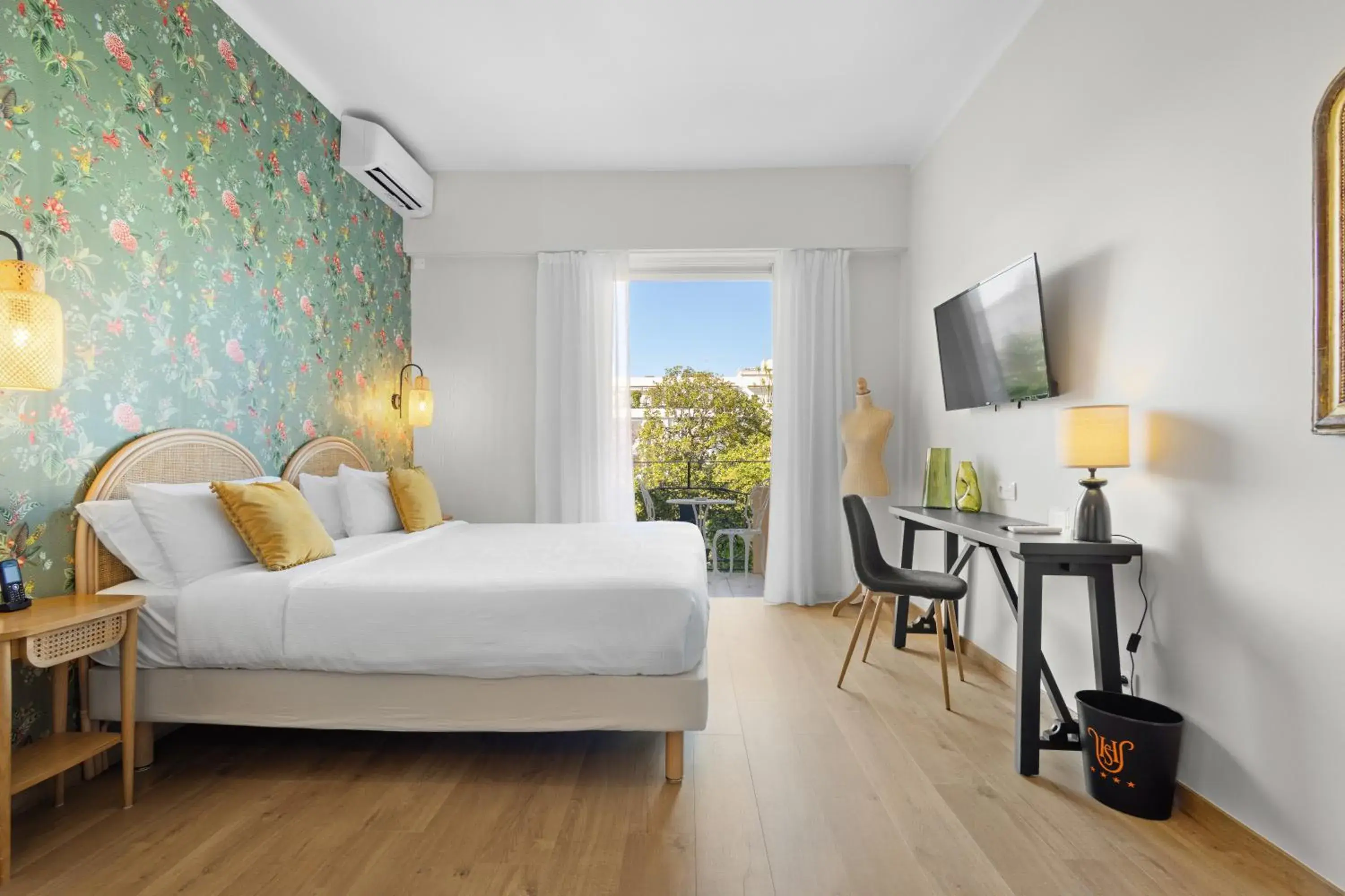 Prestige Room Balcony in Hôtel La Villa Sainte Valérie Adults Only Prestige Room Balcony in Hôtel La Villa Sainte Valérie Adults Only