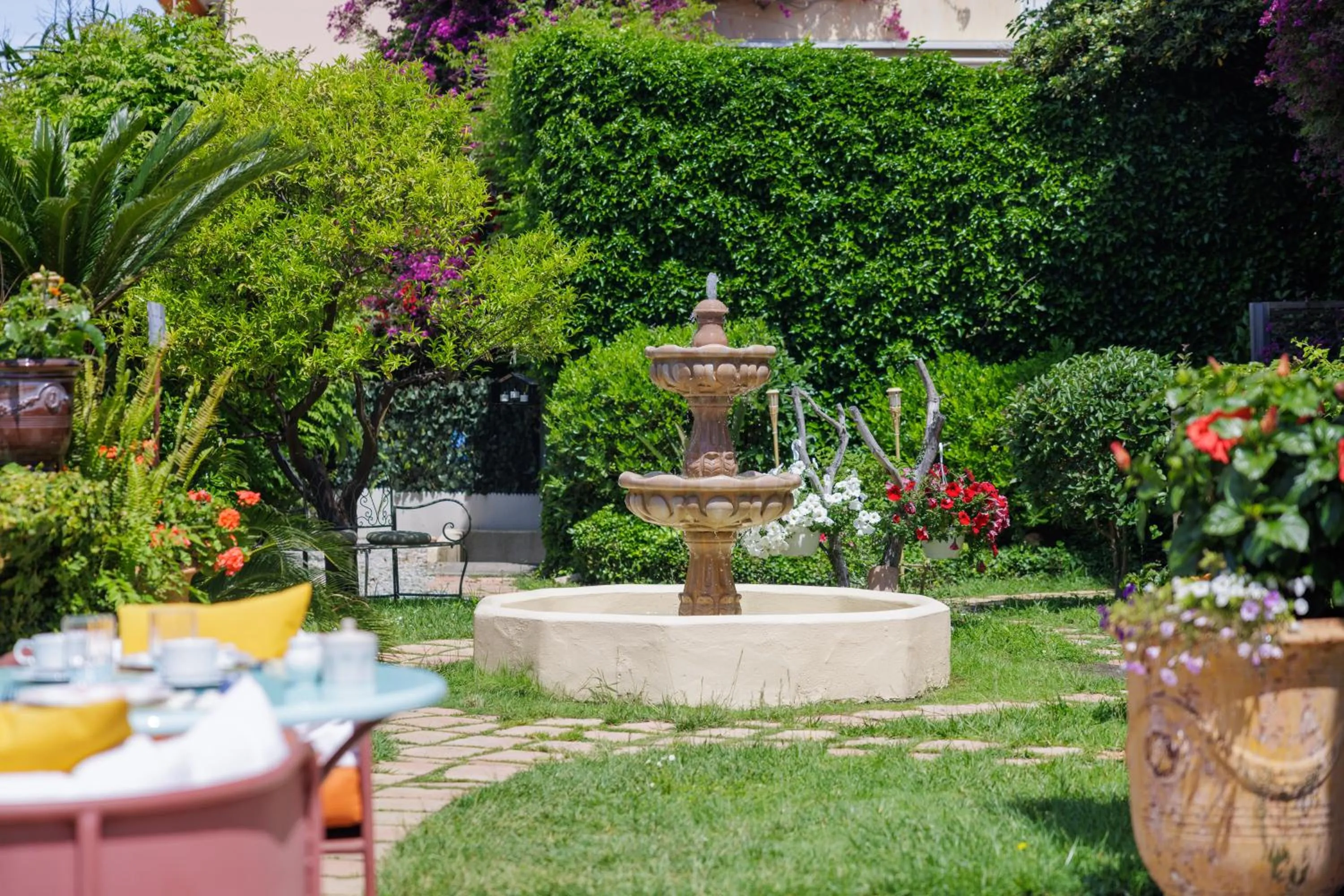 Garden in Hôtel La Villa Sainte Valérie Adults Only