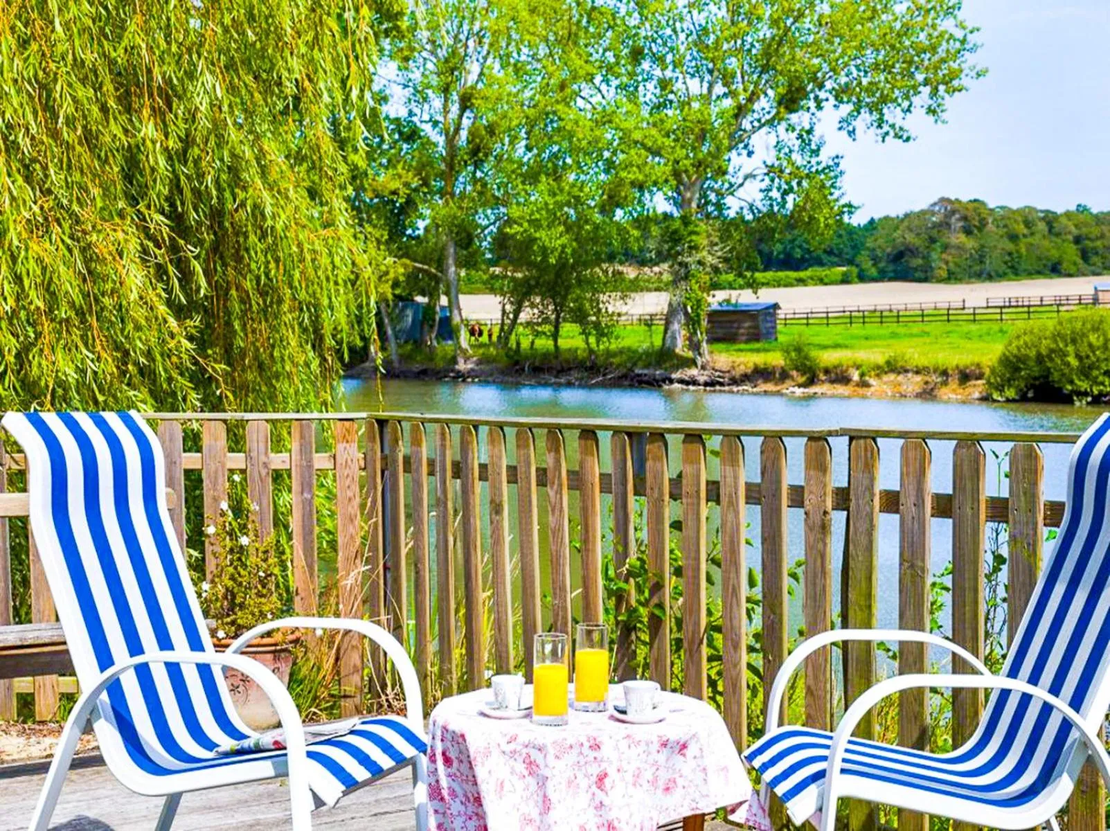Natural landscape in Château Hôtel Du Colombier