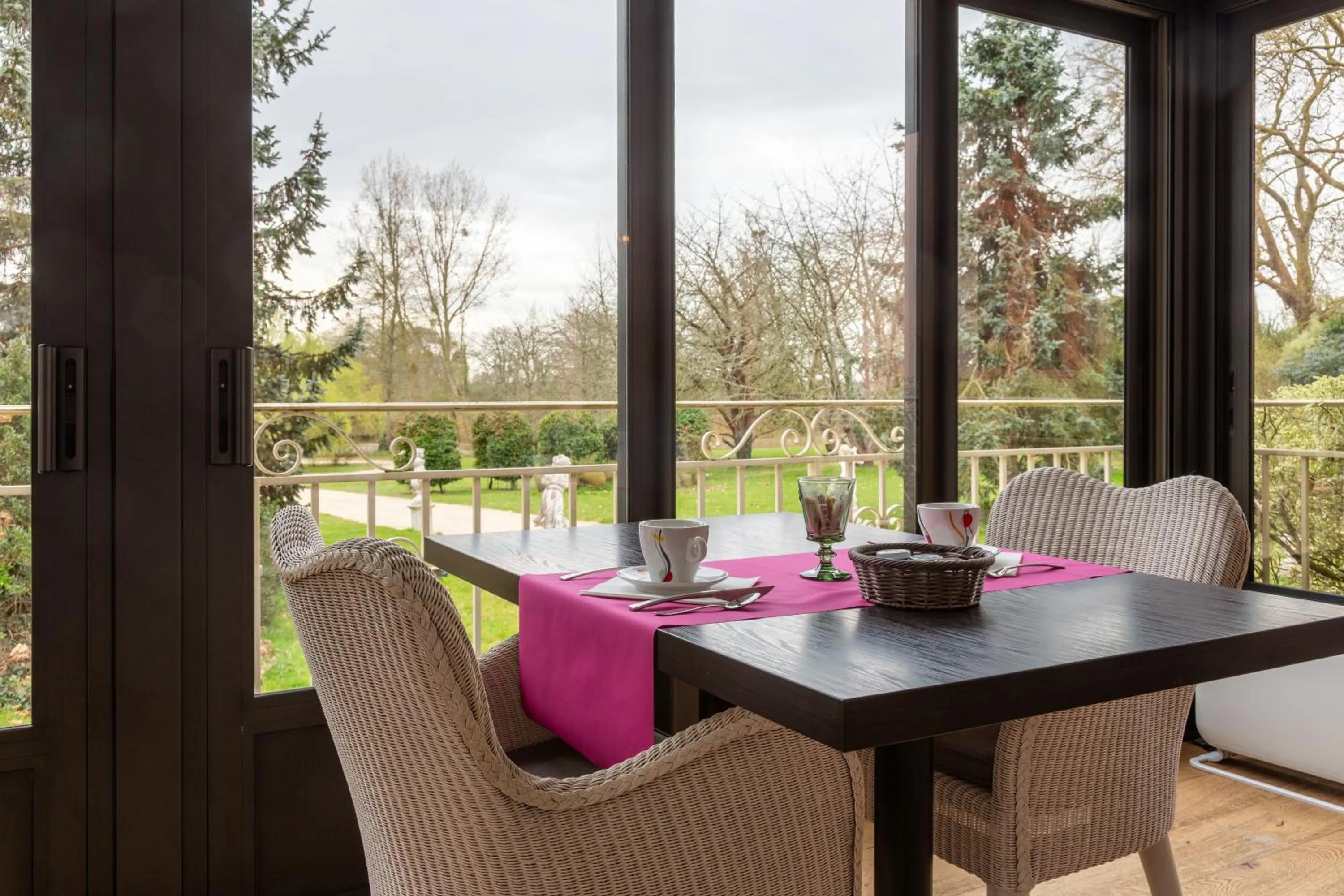 Patio in Château Hôtel Du Colombier
