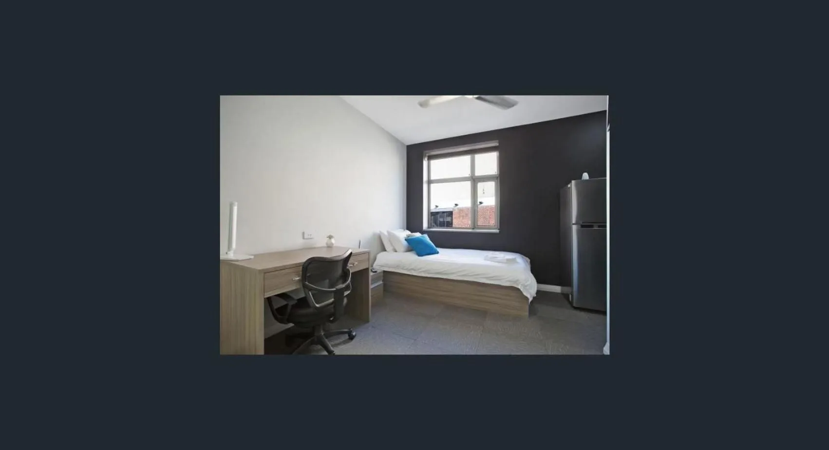 Photo of the whole room, Bed in Studios on King