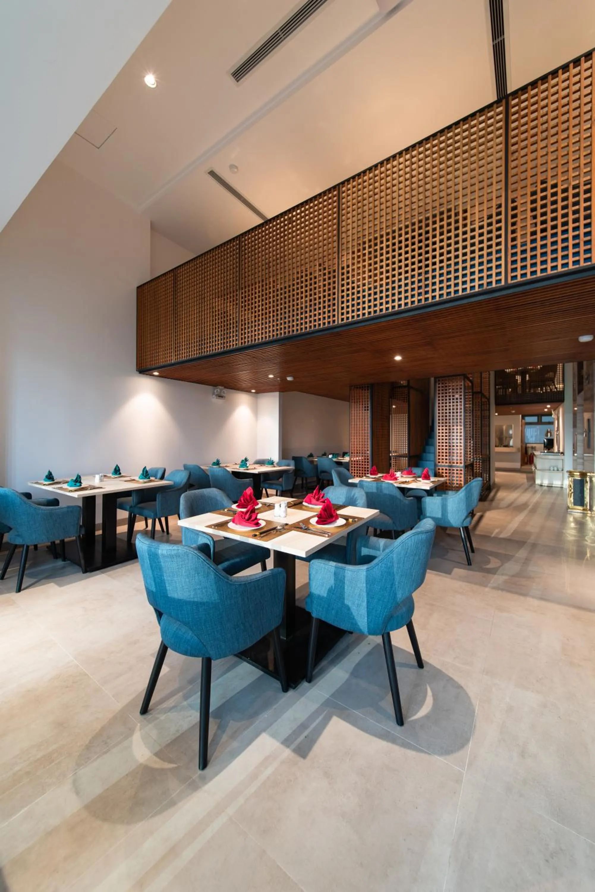 Restaurant/places to eat in The Time Hotel