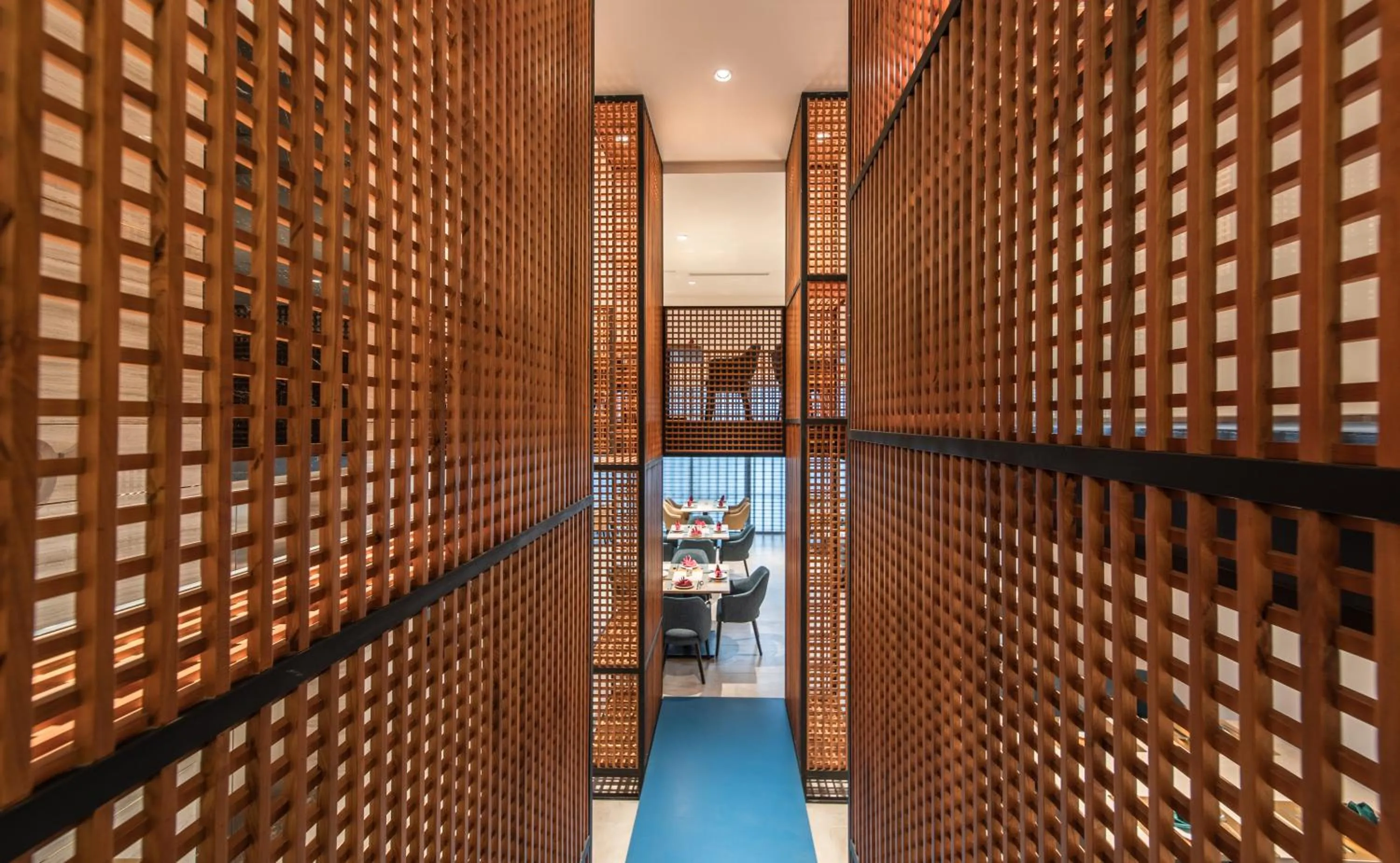 Restaurant/places to eat in The Time Hotel