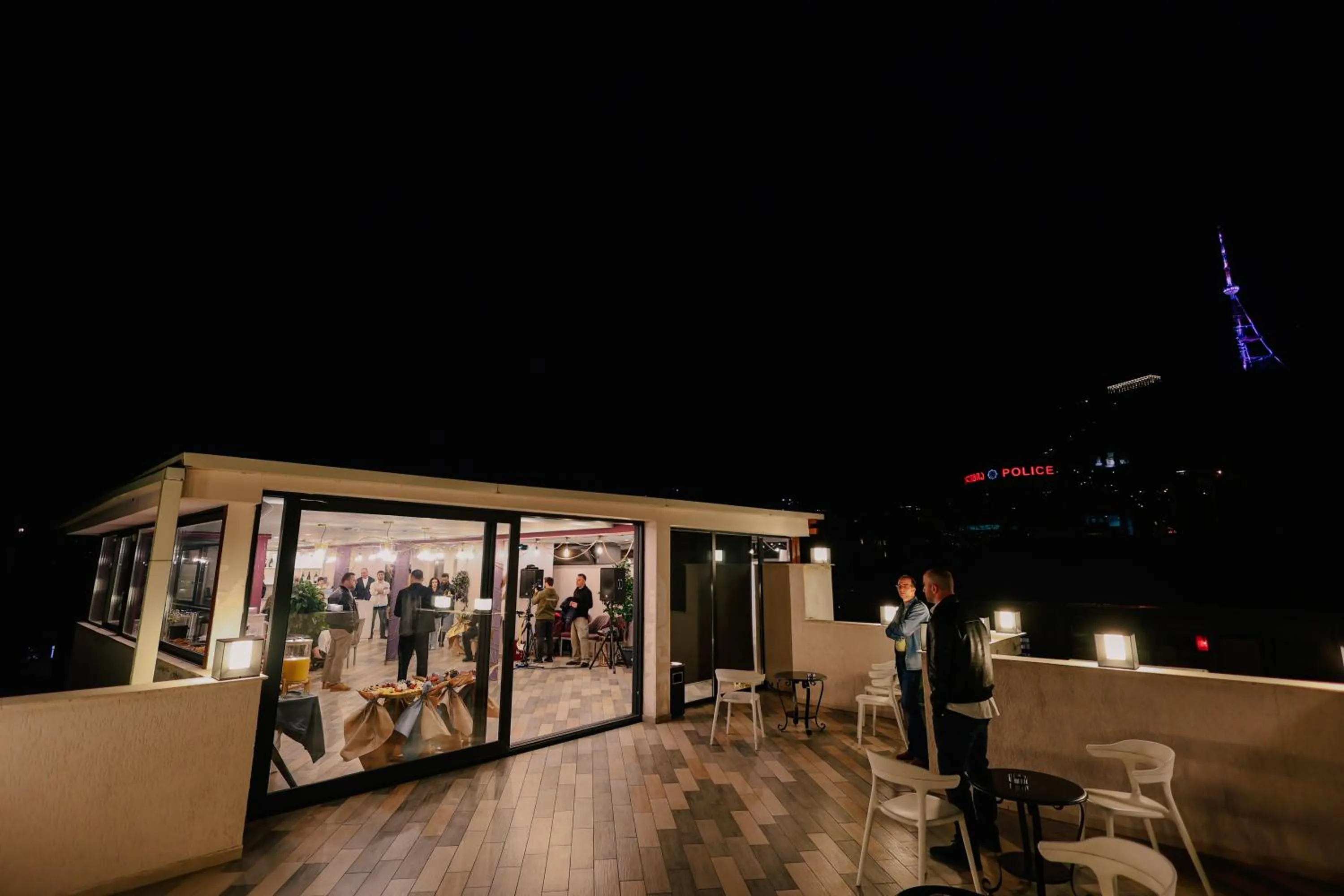 Night in Brosse Garden