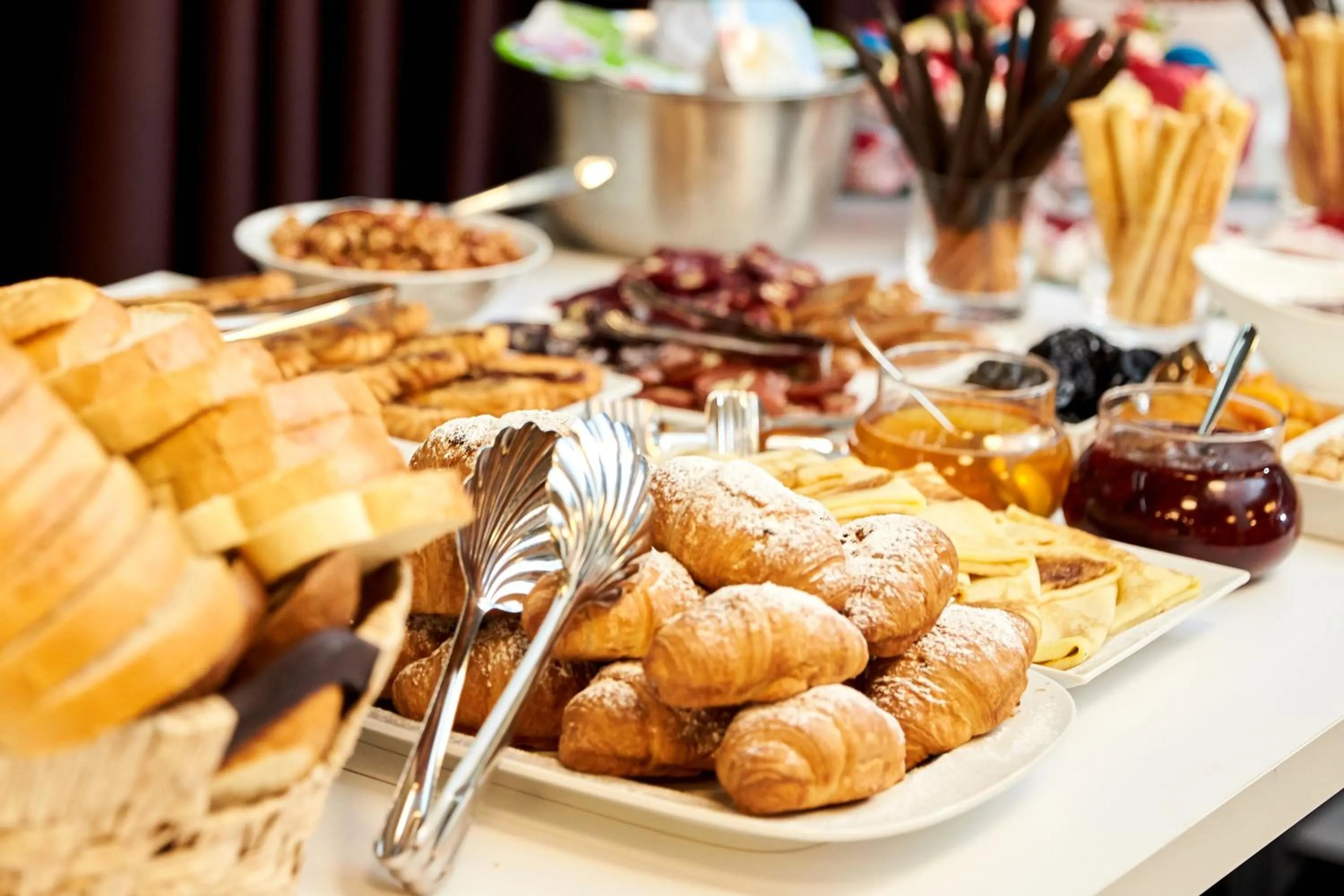 Restaurant/places to eat in Brosse Garden