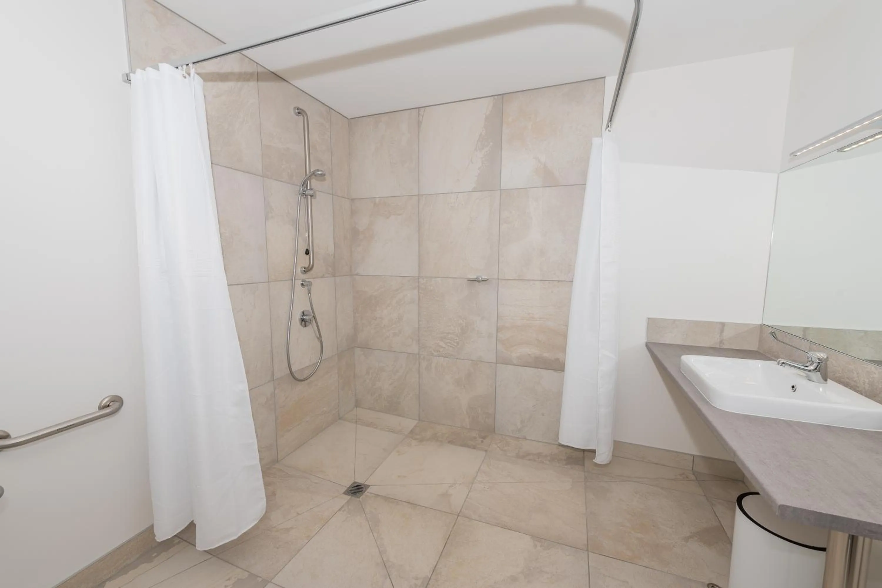 Bathroom in The Hub Bicheno