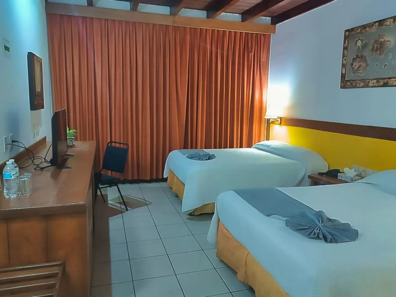 Photo of the whole room, Bed in Hotel Pez Vela