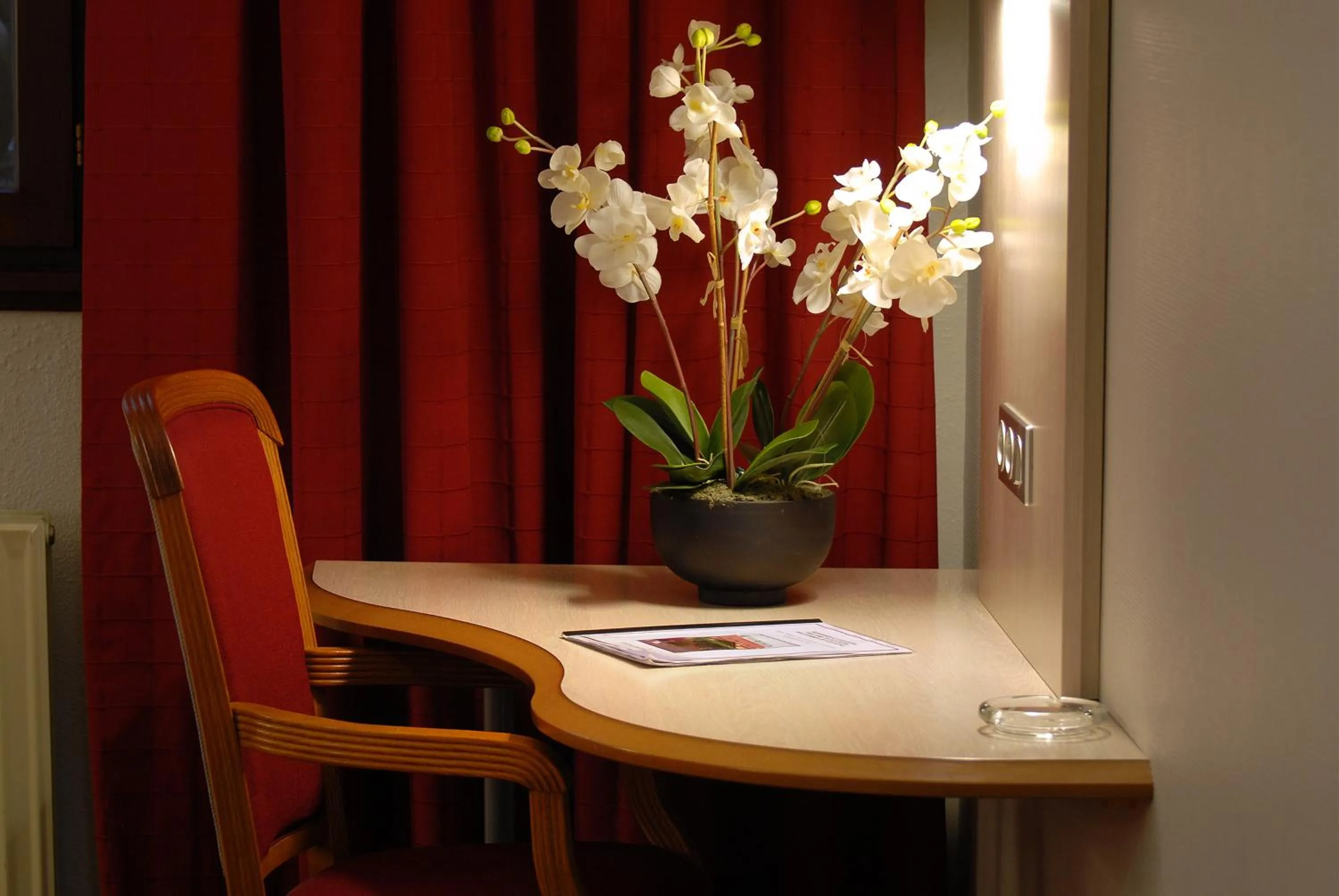 Seating area in Sud Hotel