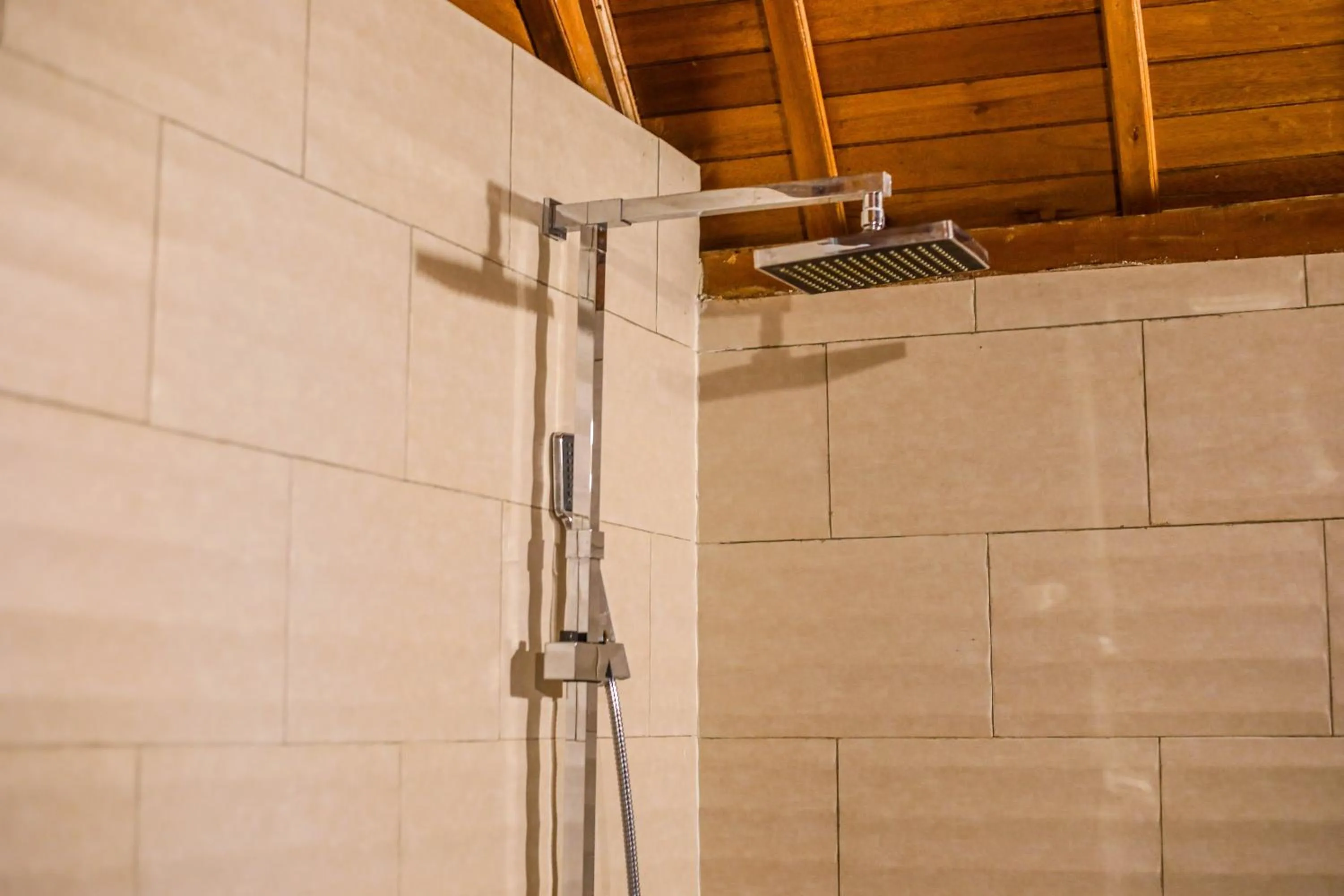 Shower in The Tukad Gepuh Cottage and Resto