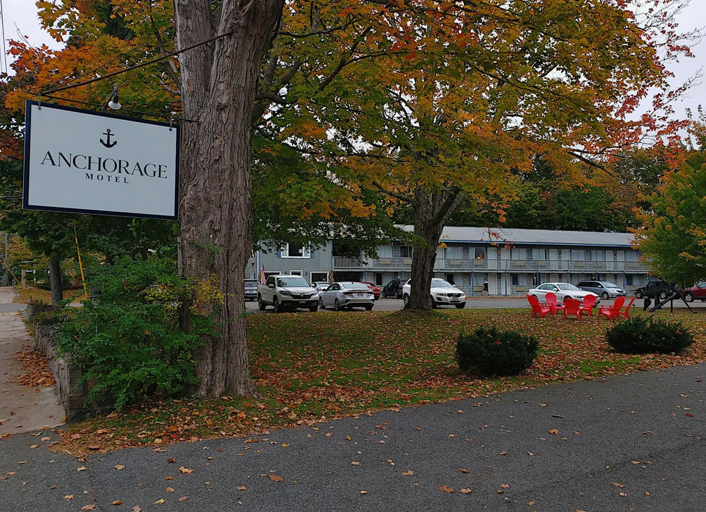 Autumn in Anchorage Motel