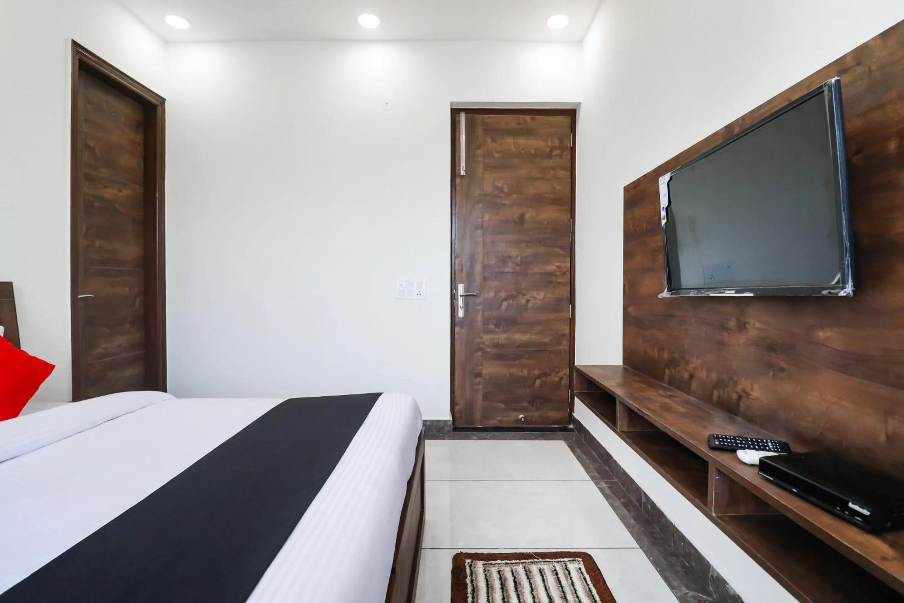 Bedroom, Bed in Collection O Green Leaf Residency