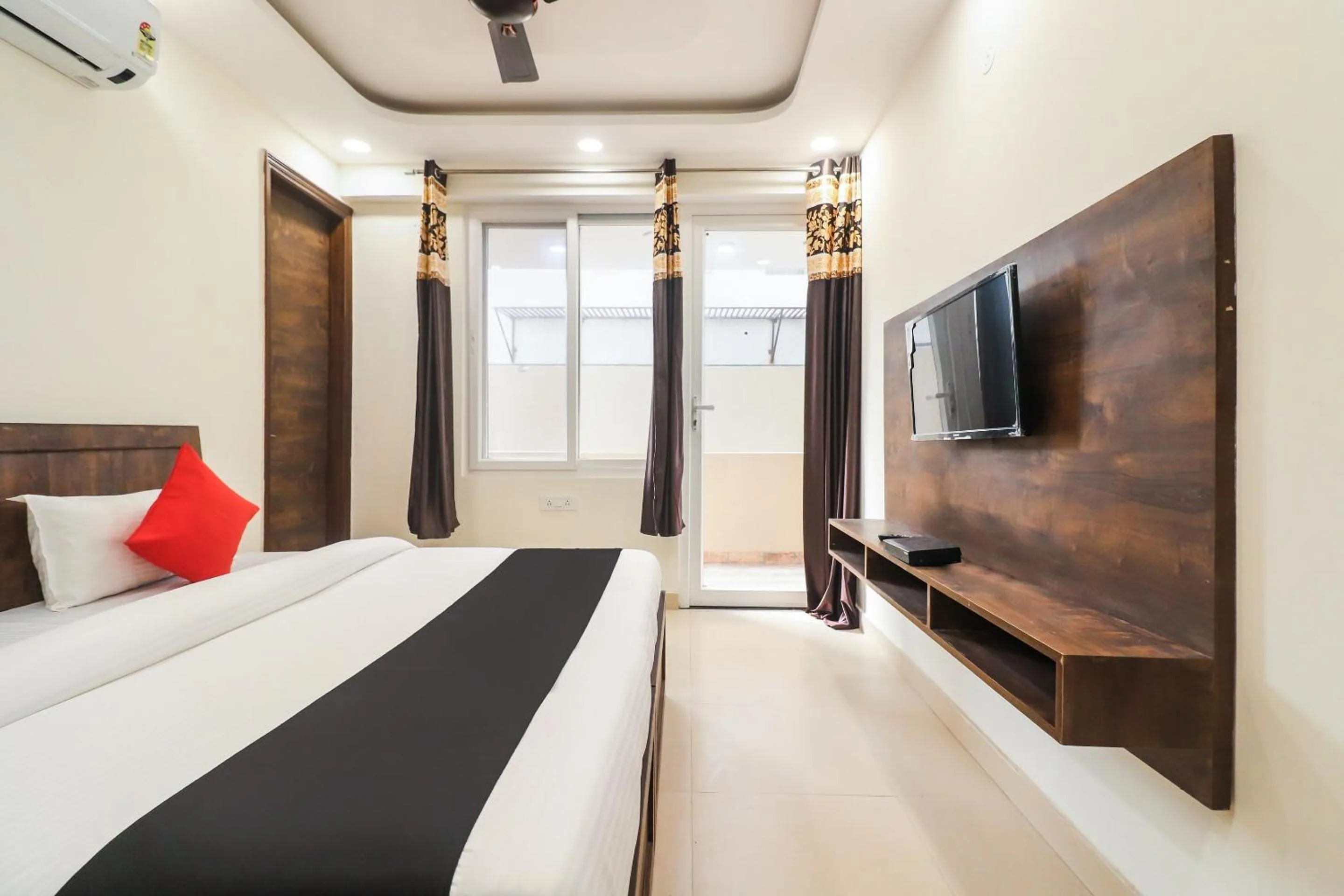 Bedroom, Bed in Collection O Green Leaf Residency