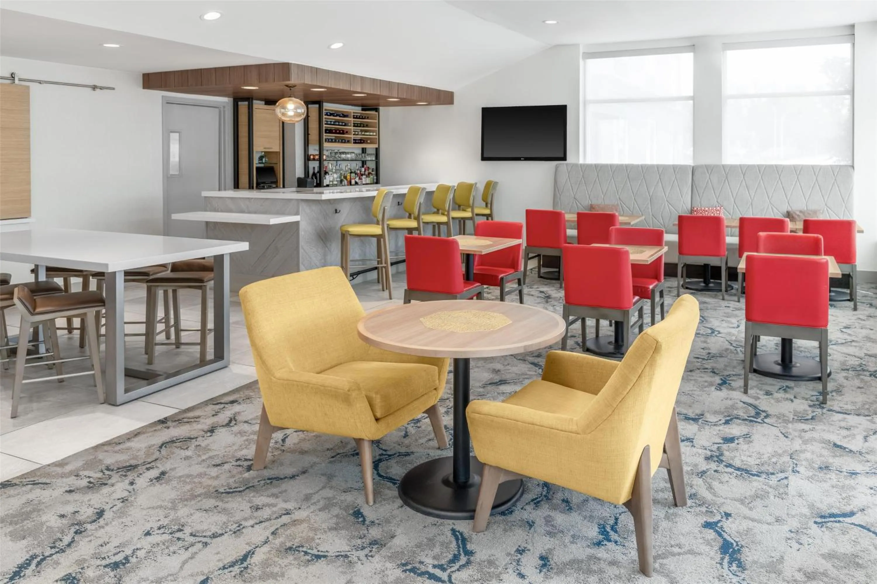 Restaurant/places to eat in Hilton Garden Inn Queens JFK