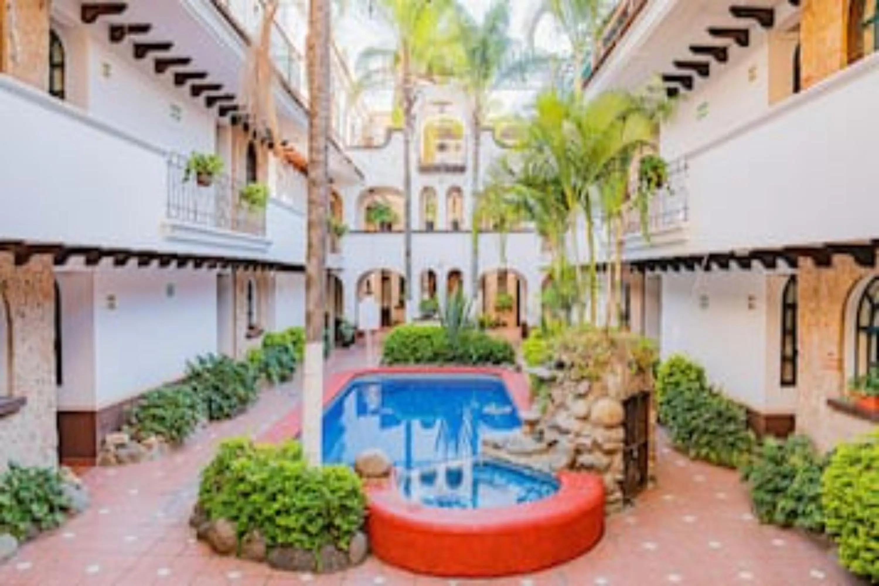 Garden view in Capital O Colón, Ciudad Guzmán Jalisco