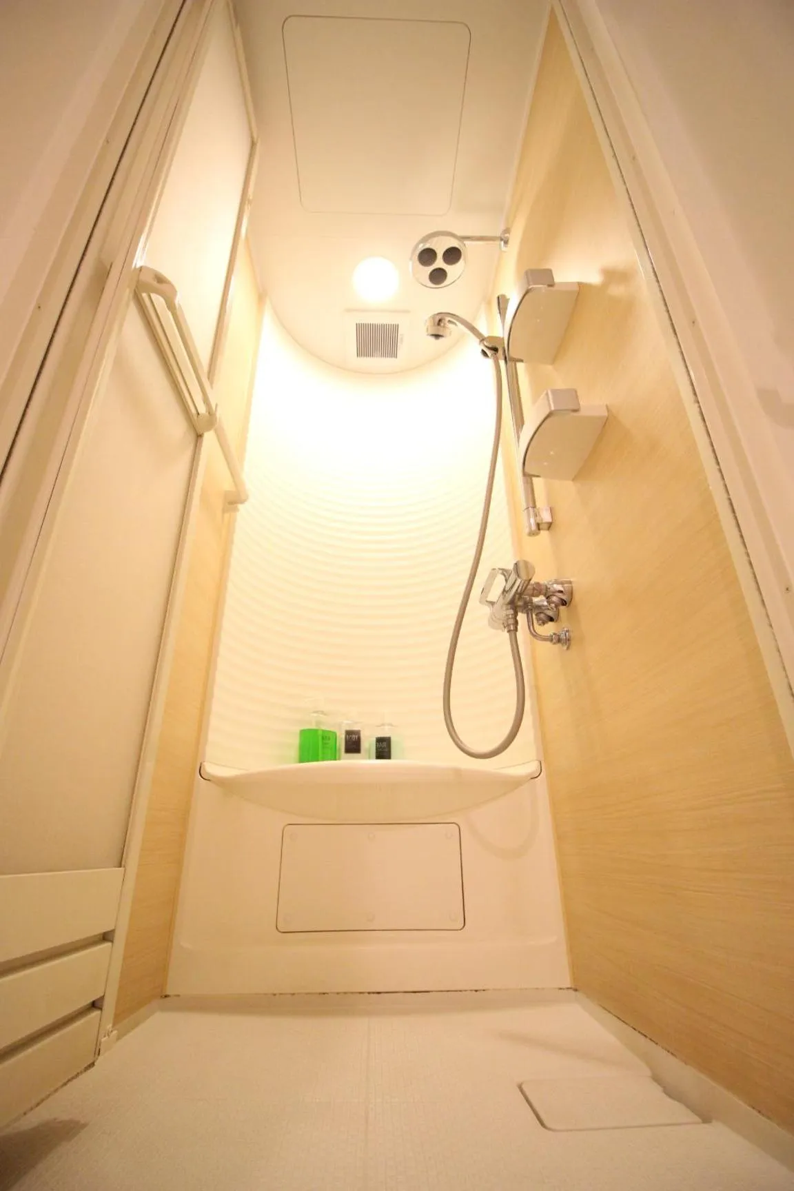 Bathroom in THE NEXT DOOR Dormitory & Private Hostel