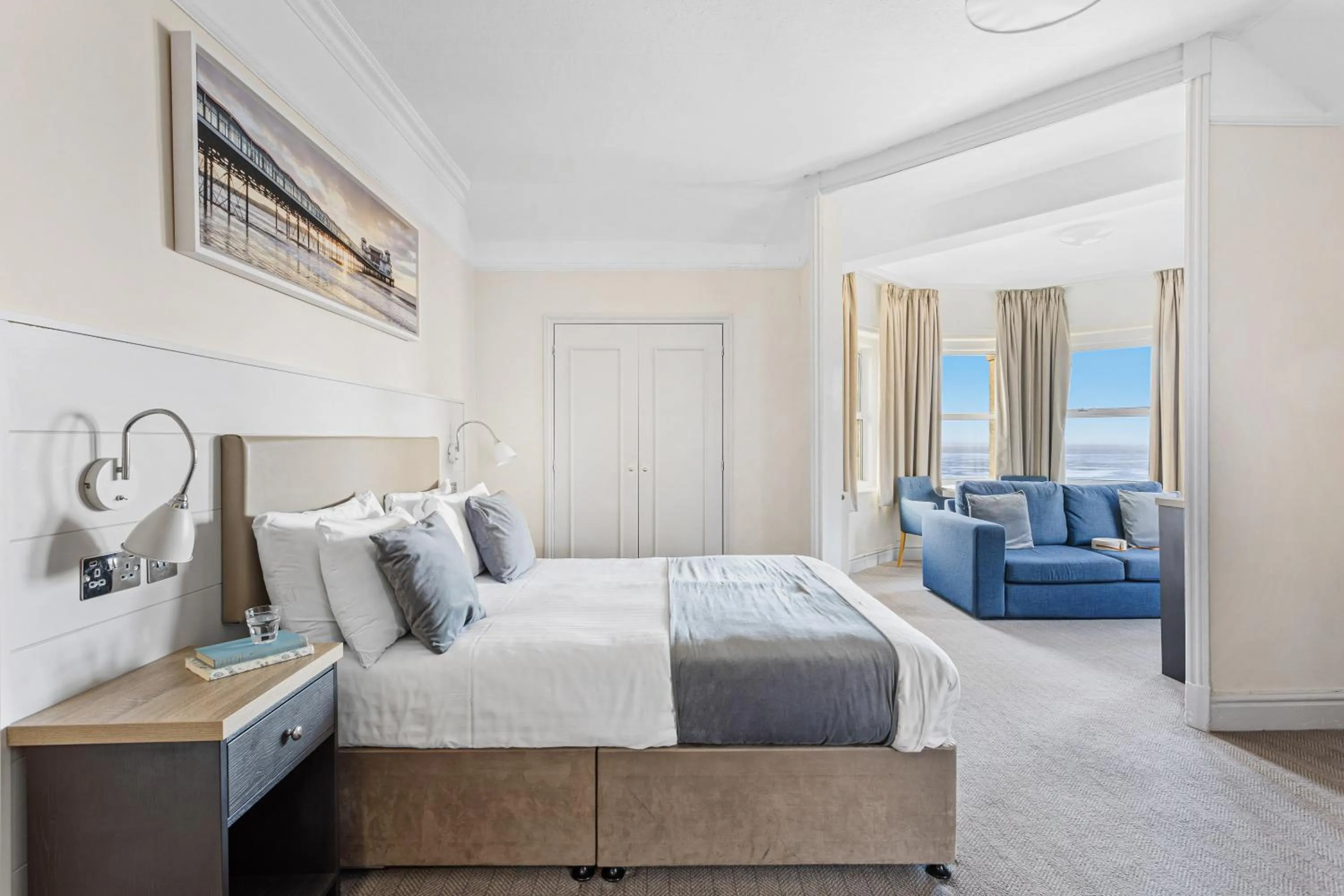 Photo of the whole room, Bed in The Grand Atlantic Hotel