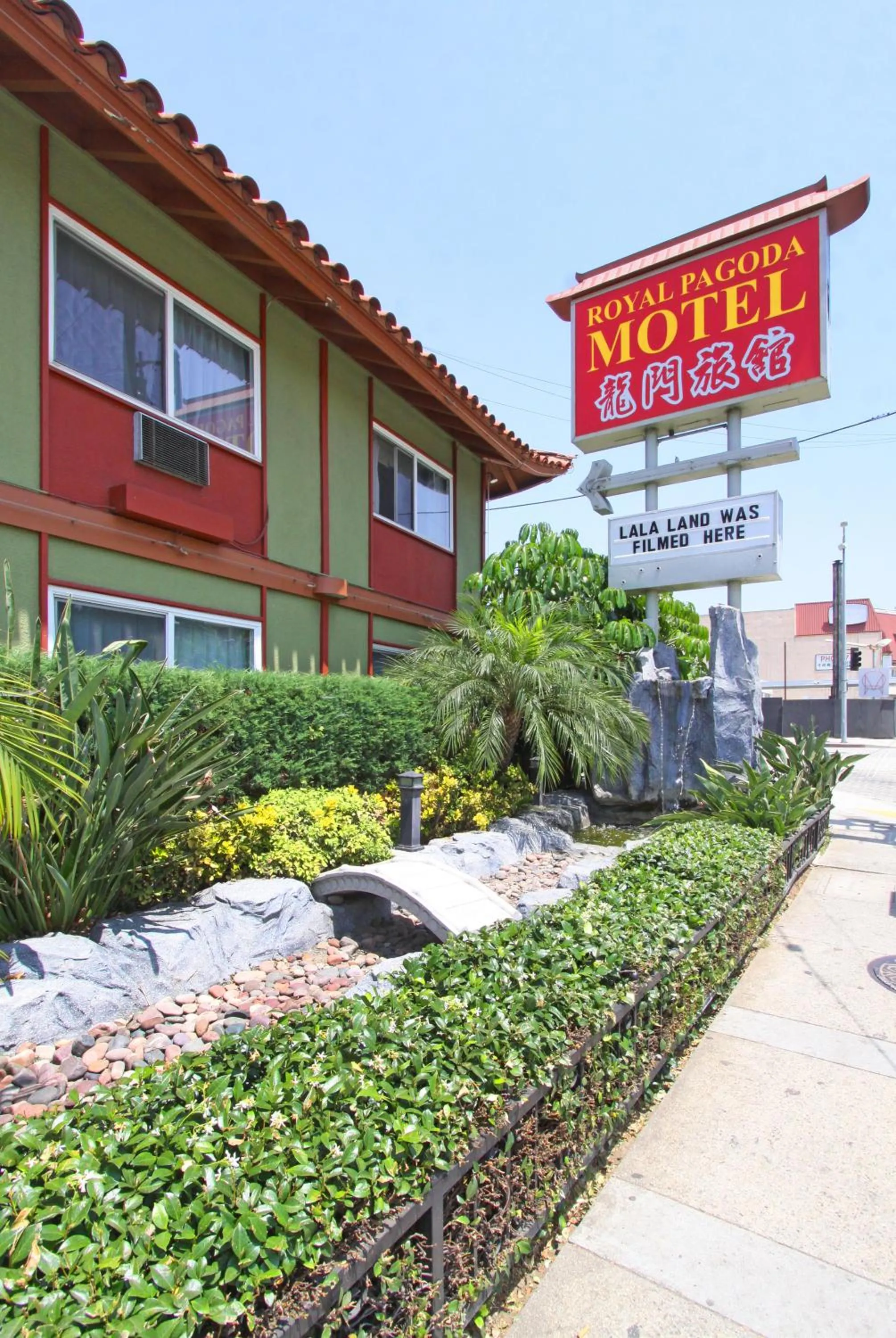 Property building in Royal Pagoda Motel Dodger Stadium