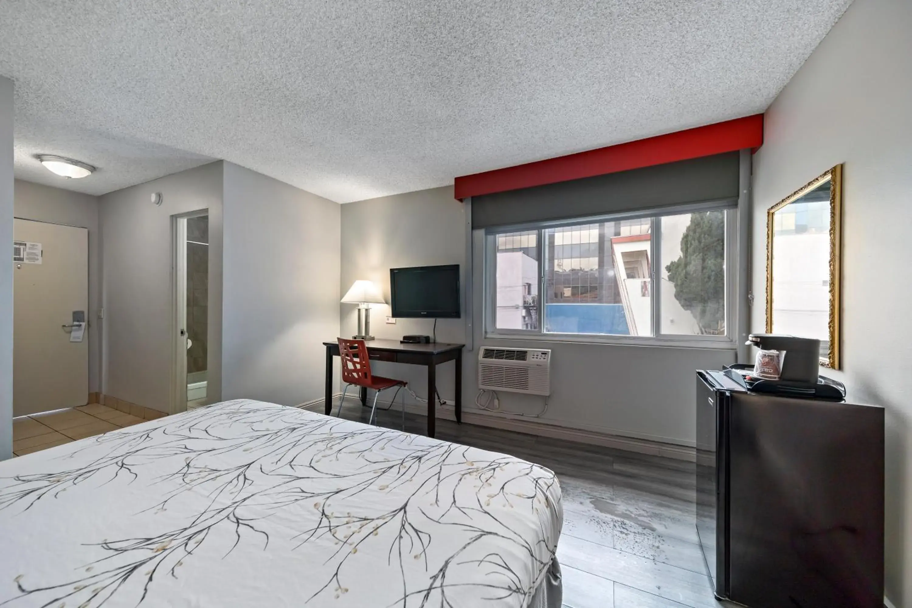 King Room in Royal Pagoda Motel Dodger Stadium King Room in Royal Pagoda Motel Dodger Stadium