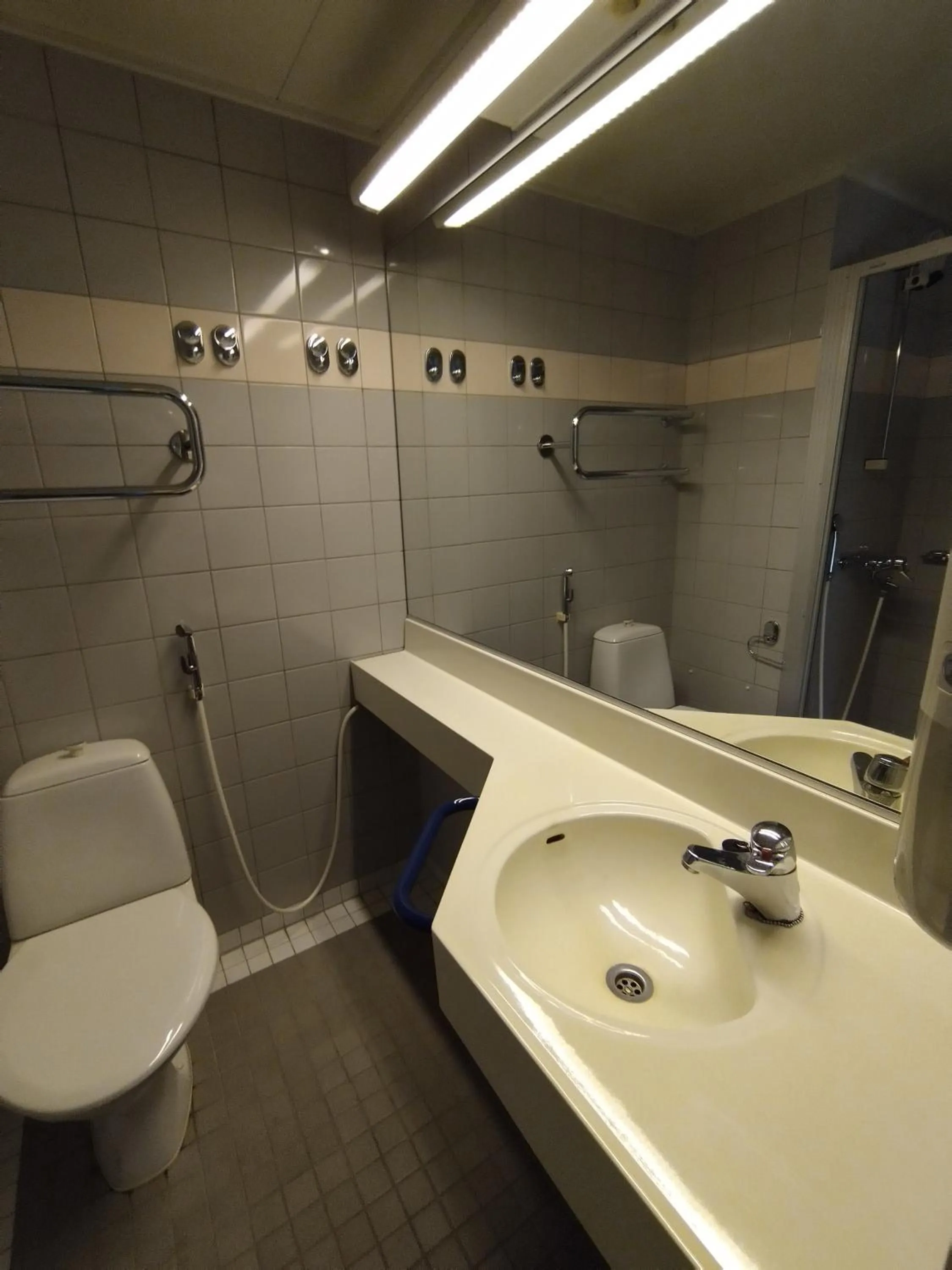 Shower in West Side Hotel