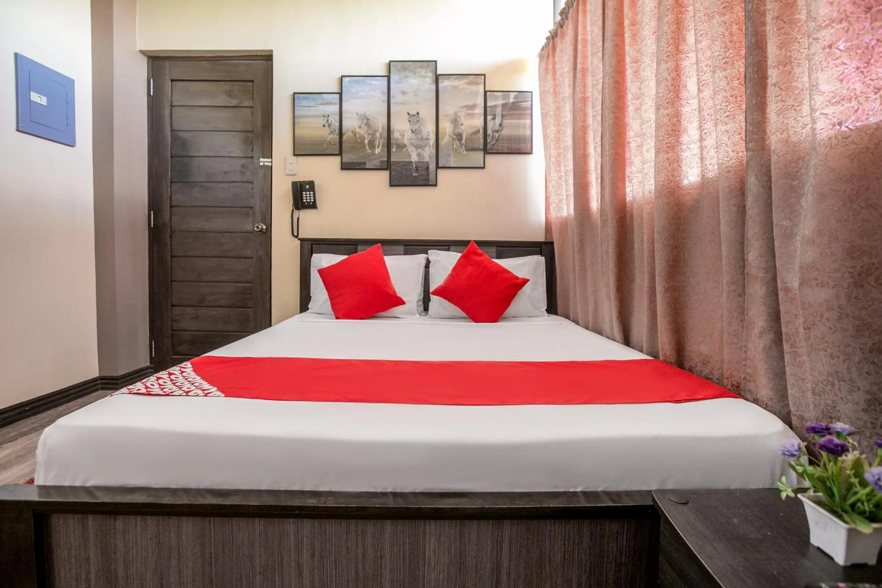 Bedroom, Bed in Rjat Guesthouse