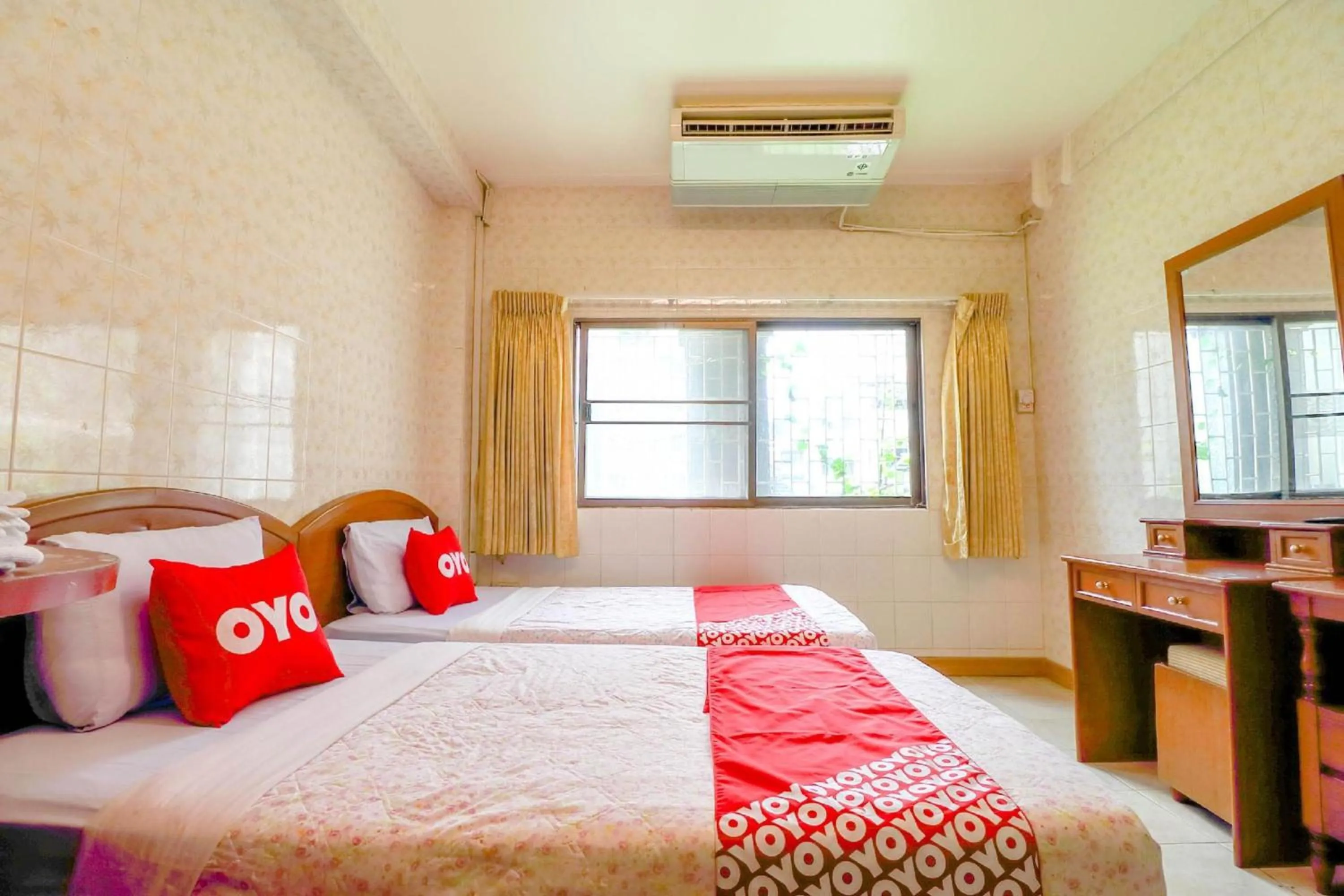 View (from property/room), Bed in OYO 583 Sweethome Guest House