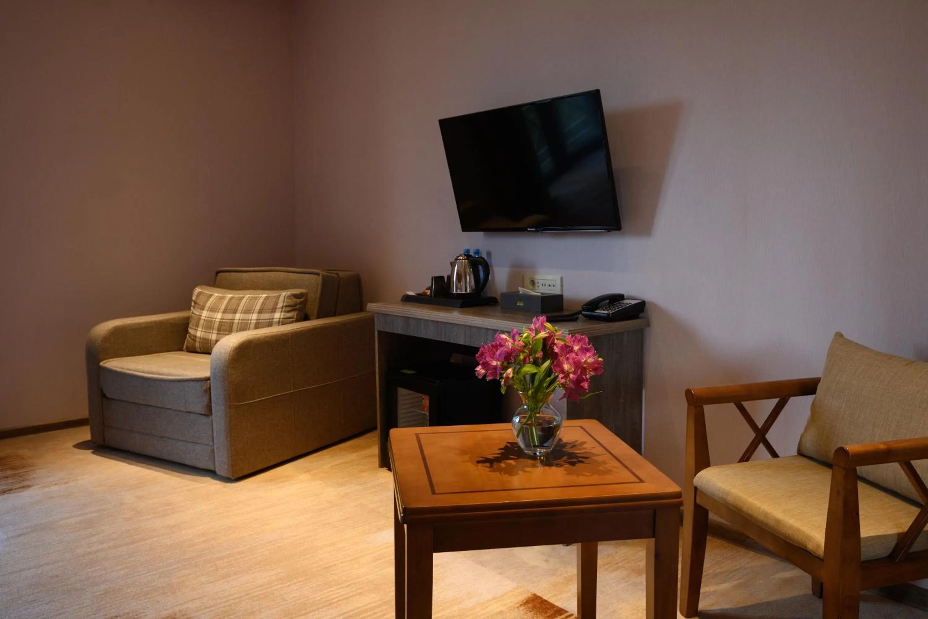 Seating area in Aurora Resort Tsaghkadzor, By One