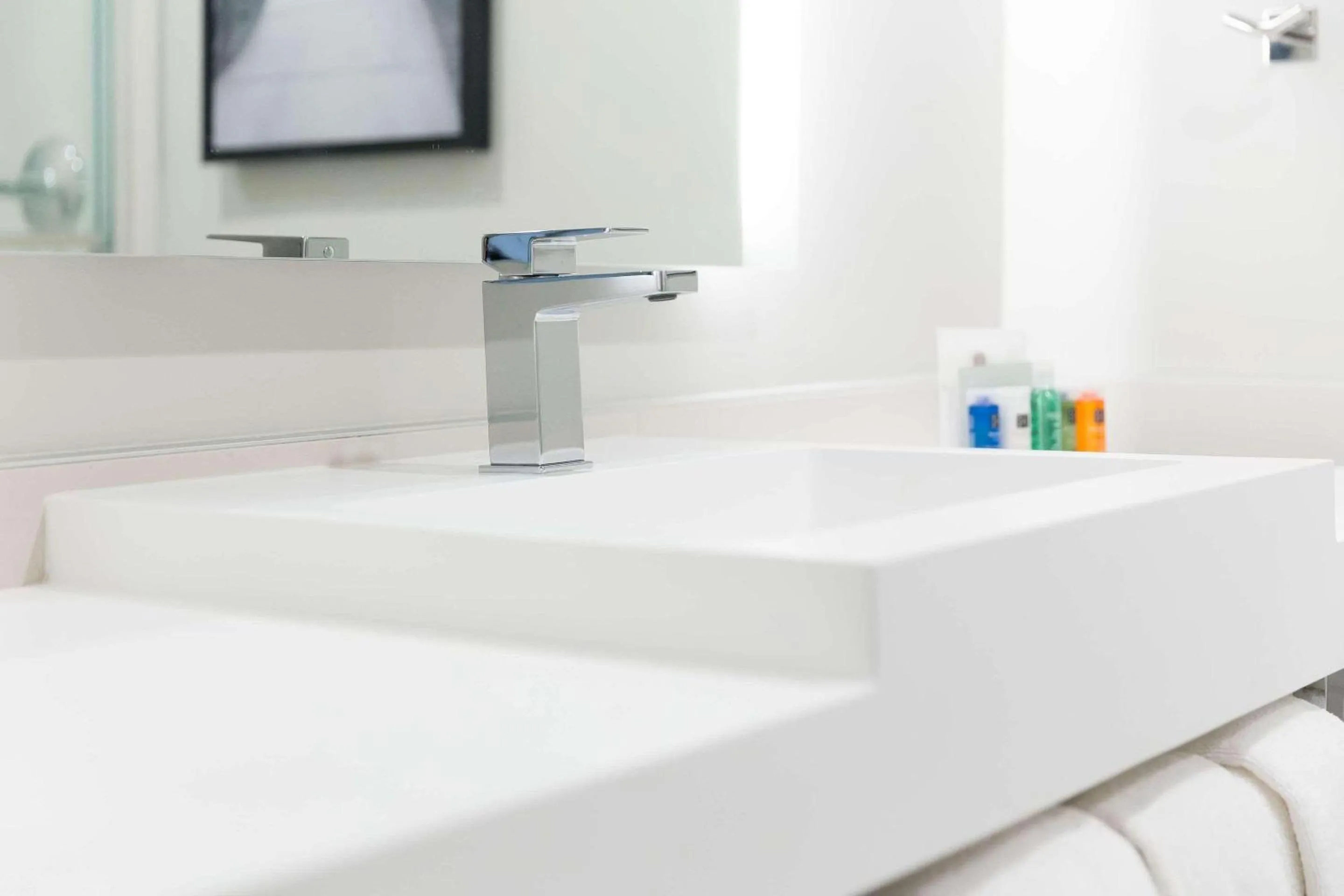 Bedroom in Radisson Hotel Phoenix Airport